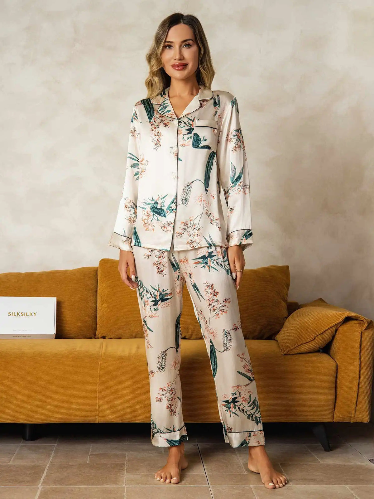 100% Mulberry Silk Botanical Print Long Sleeve Women's Pajamas Set