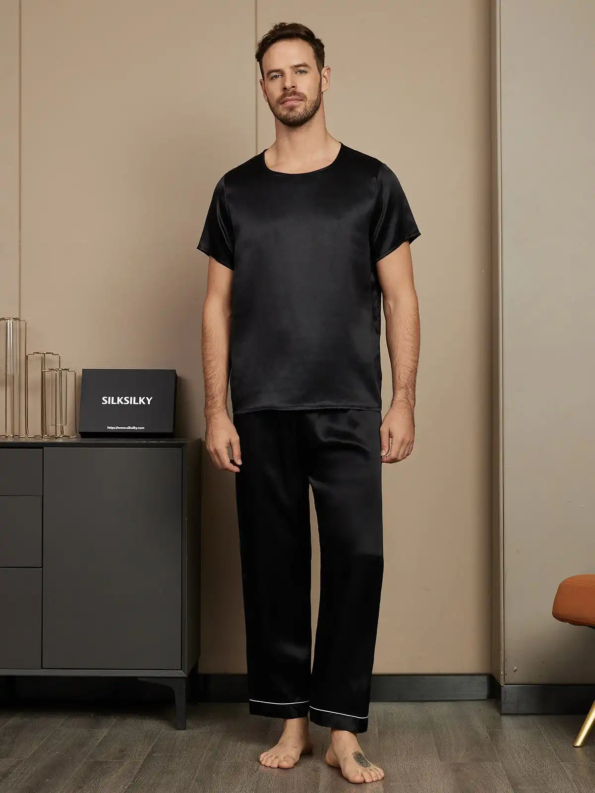 100% Mulberry Silk Short Sleeve Round Neck Men's Pajamas Set with Pants