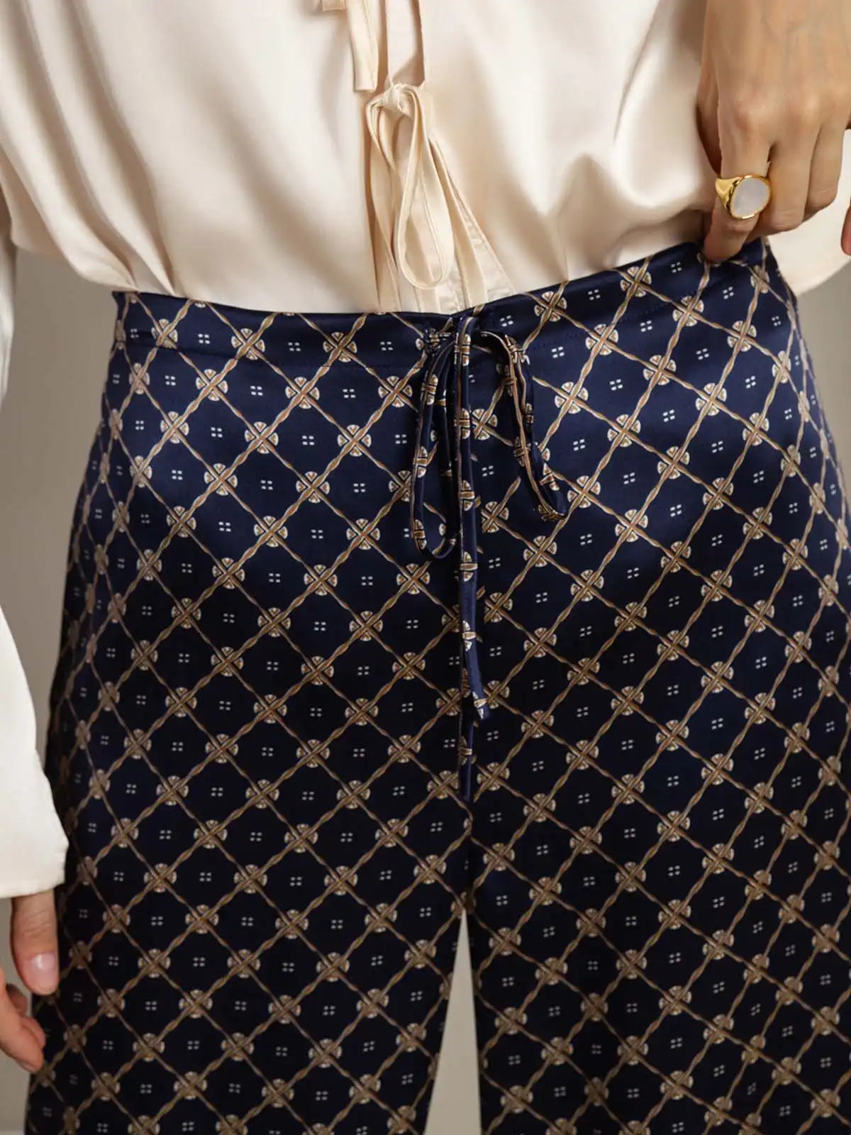 19Momme Silk Chain Print Wide Leg Women's Pants With Side Pockets Design