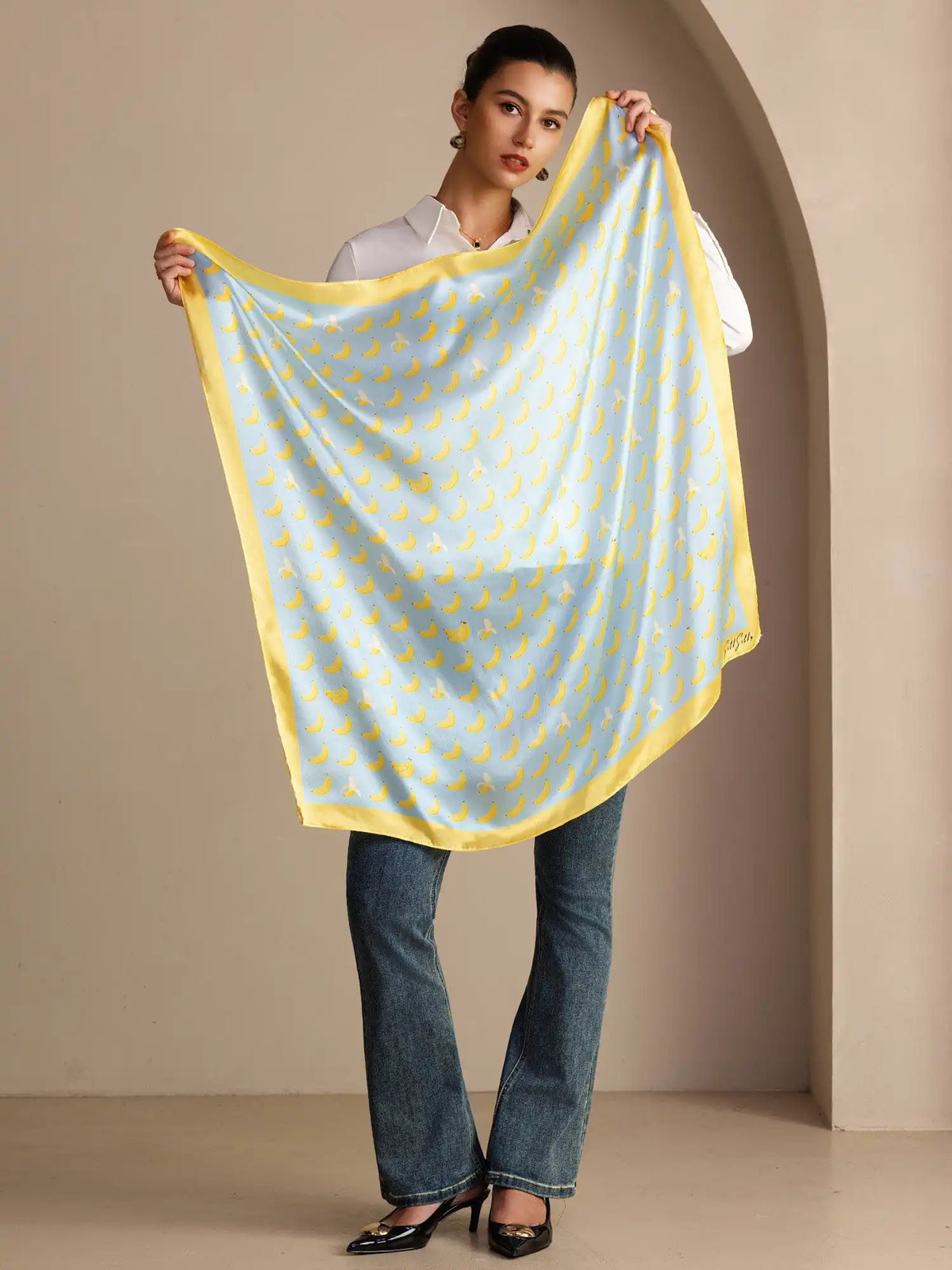 100% Mulberry Silk Banana Pattern Scarf - Size 90x90cm