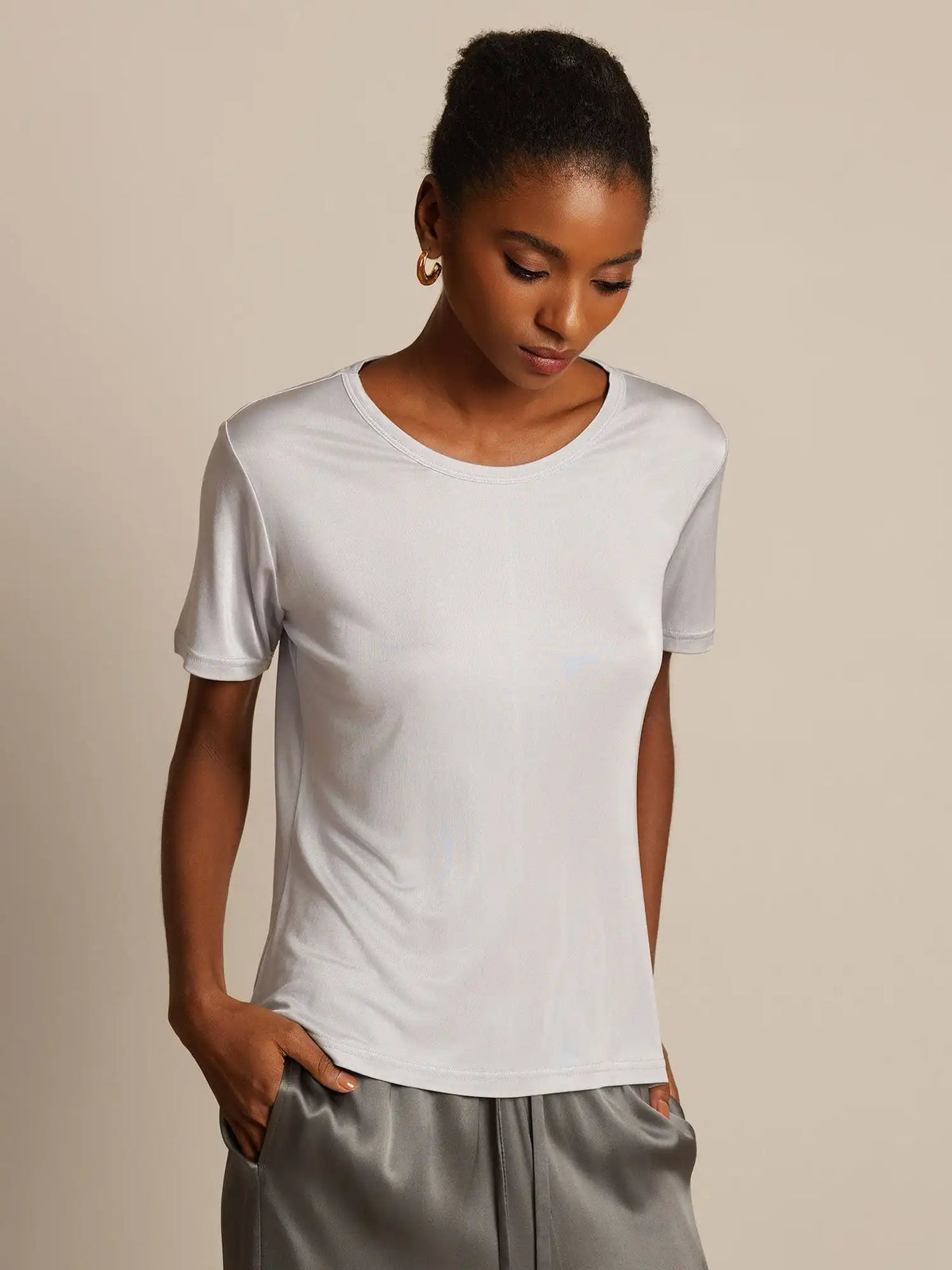 Women's 100% Mulberry Silk Short Sleeve Round Neck Basic T-Shirt