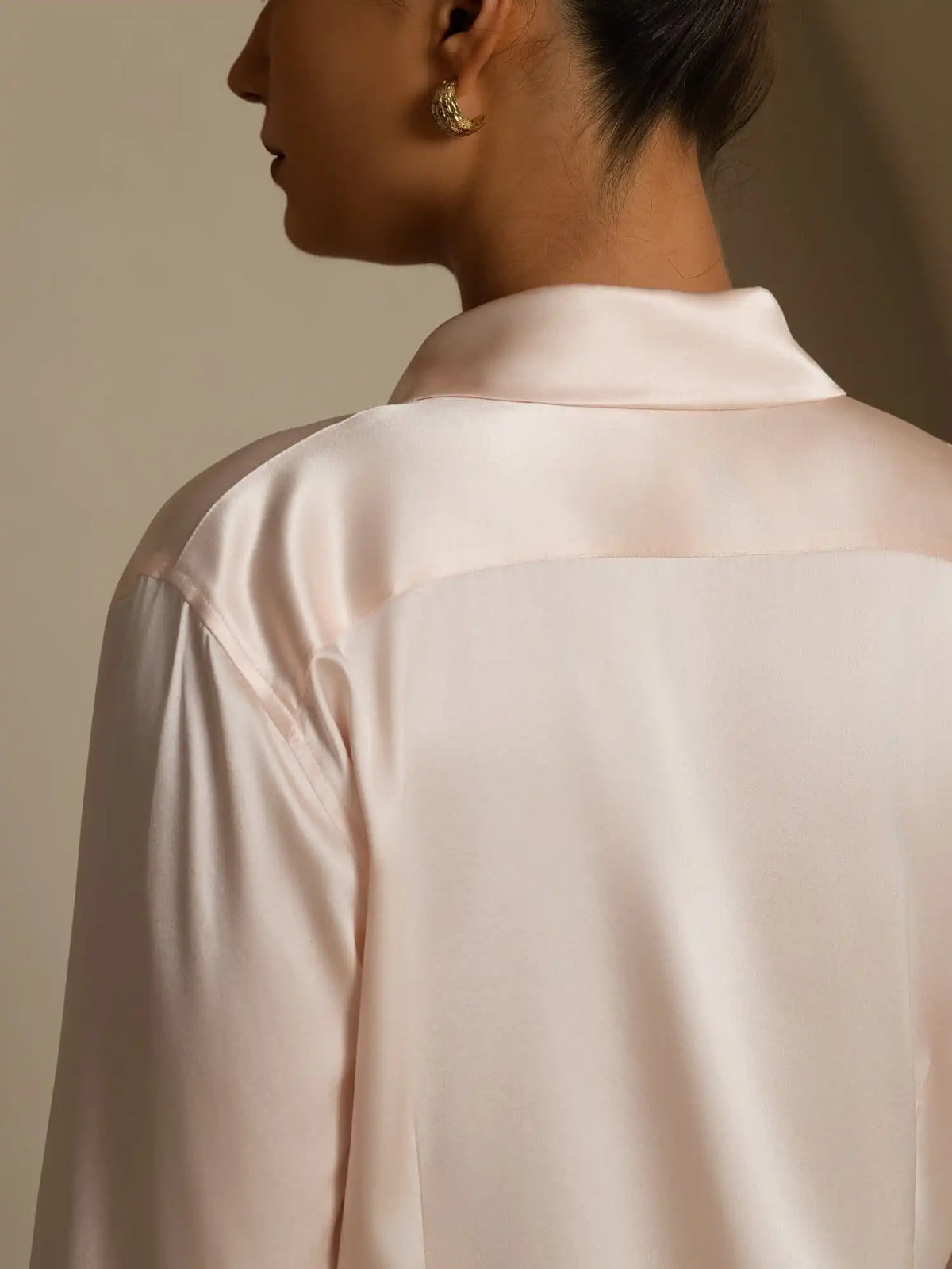19Momme Silk Long Sleeve Lapel Collar Women's Shirt with Button Up Design