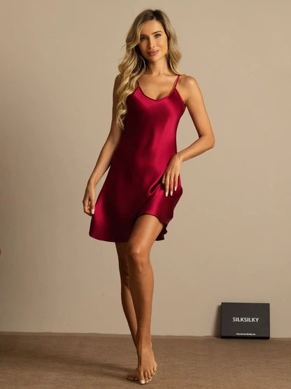 100% Mulberry Silk Spaghetti Strap V-neck Short Nightgown