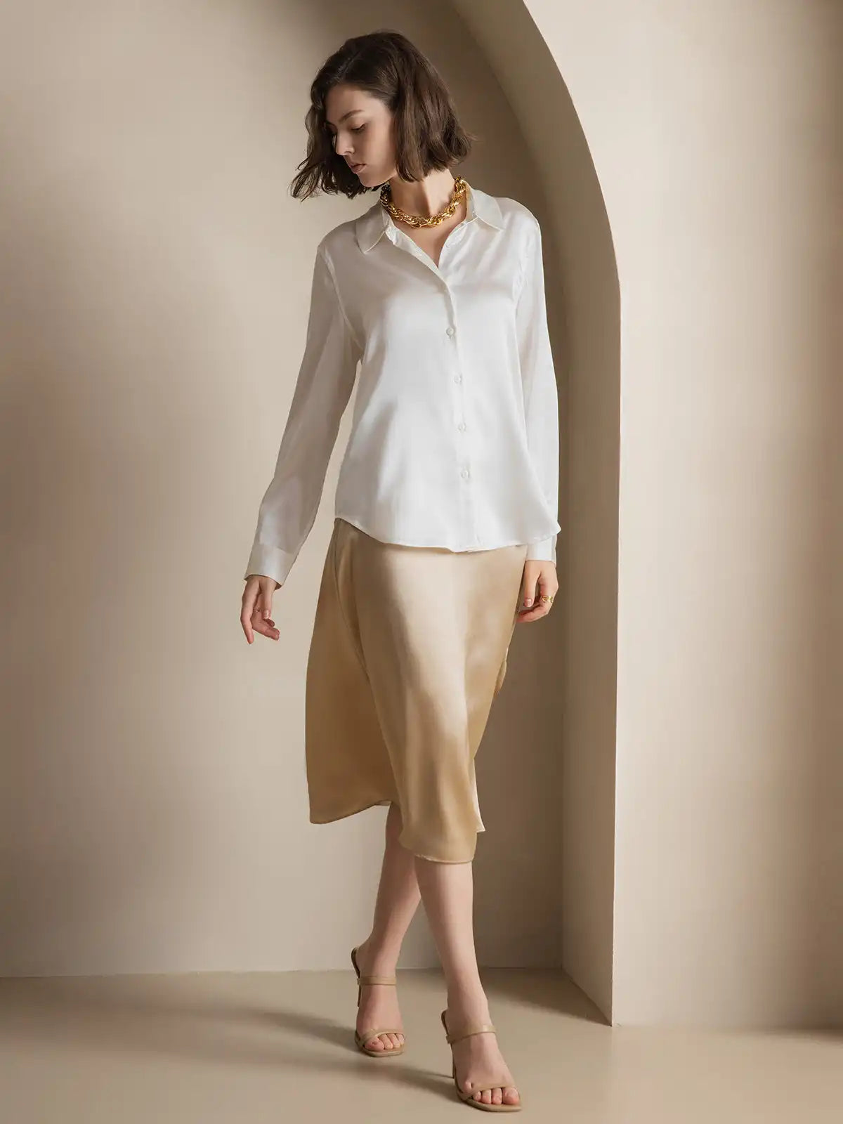 19Momme Silk Long Sleeve Lapel Collar Women's Shirt with Button Up Design