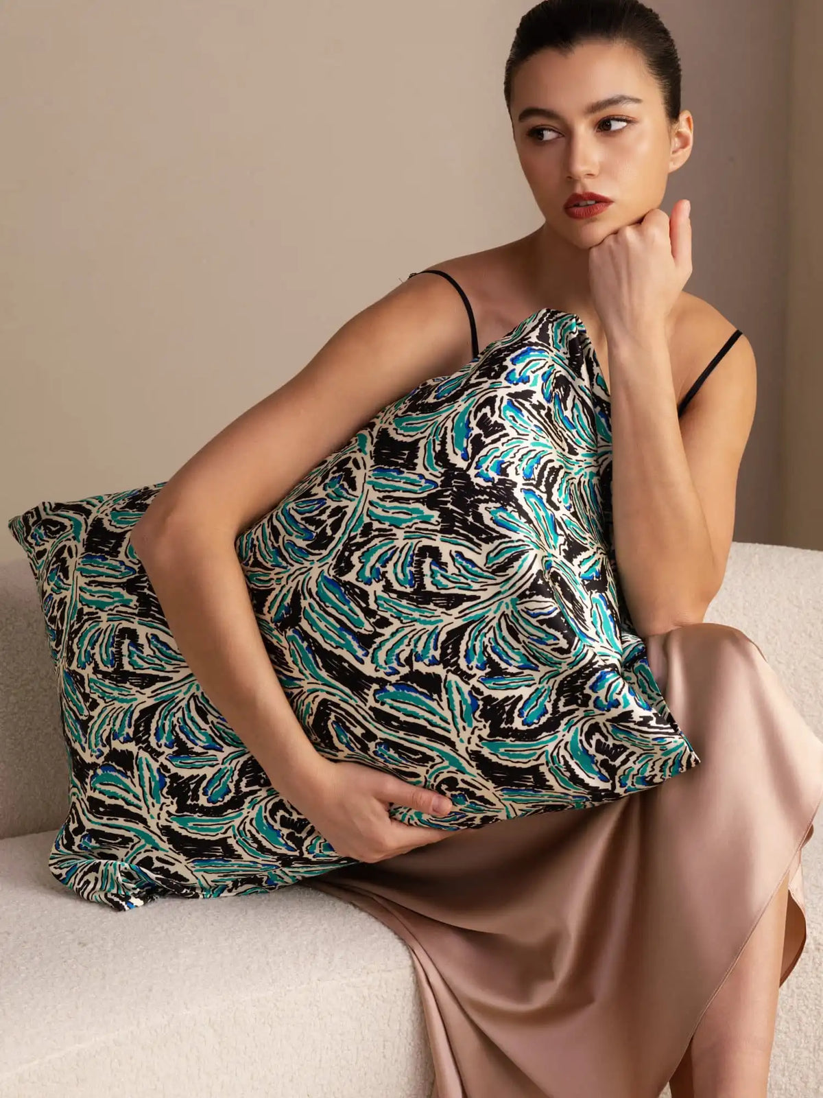 19 Momme Artistic Printed 100% Mulberry Silk Pillowcase – Envelope Closure