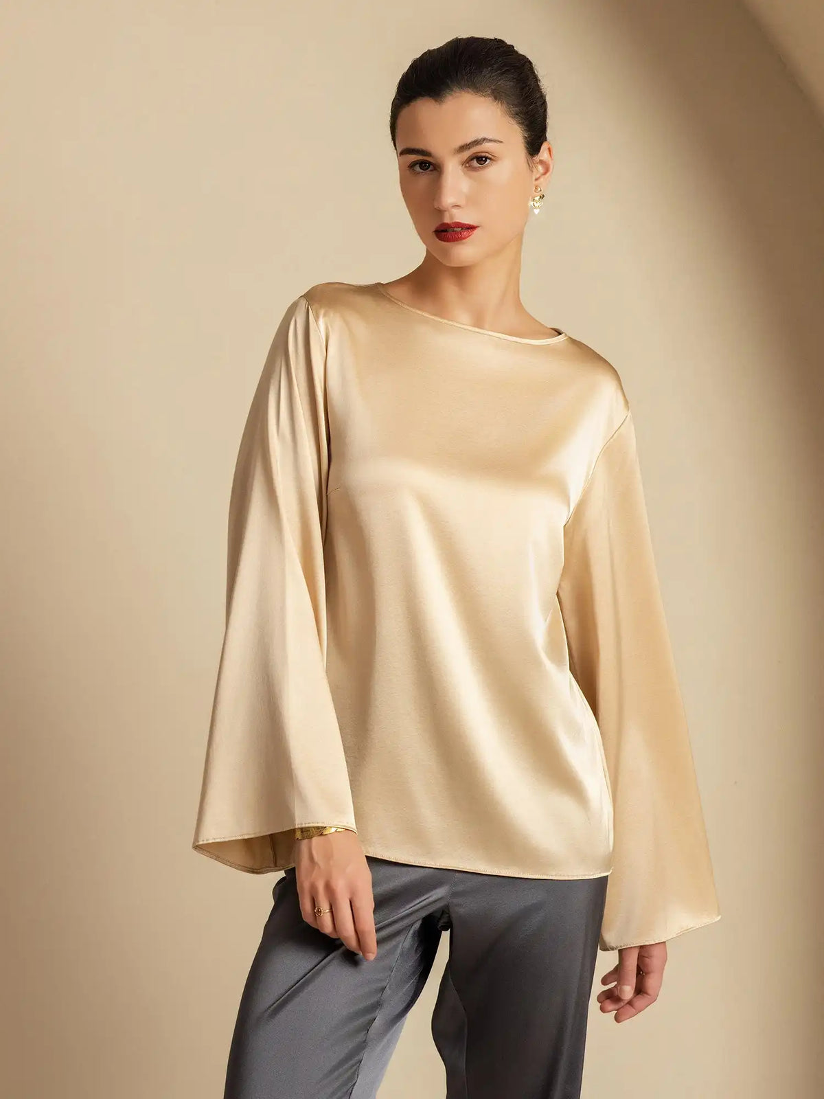 19Momme Silk Bell Sleeve Boat Neck Women's Top