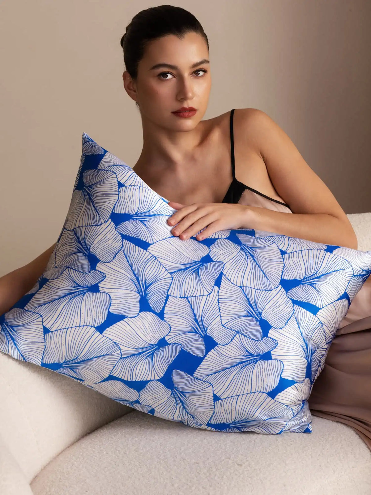 19 Momme Artistic Printed 100% Mulberry Silk Pillowcase – Envelope Closure