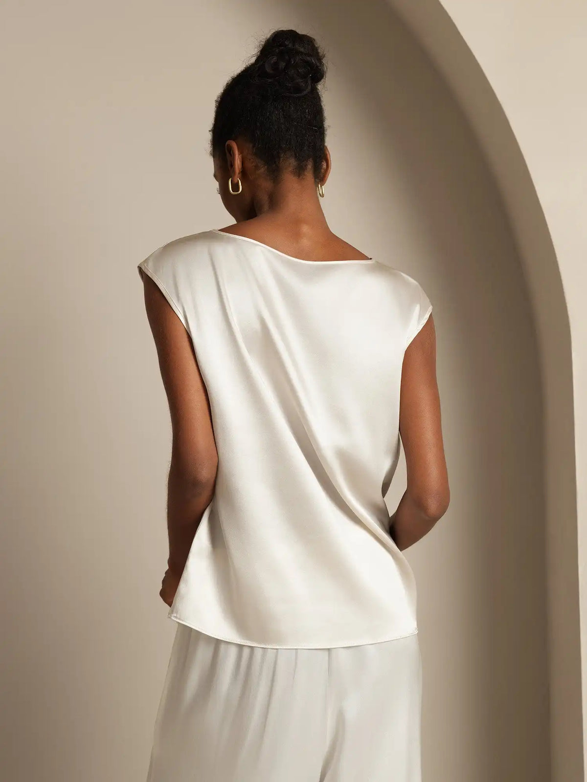 19Momme Women's Silk Cap Sleeve Round Neck Top