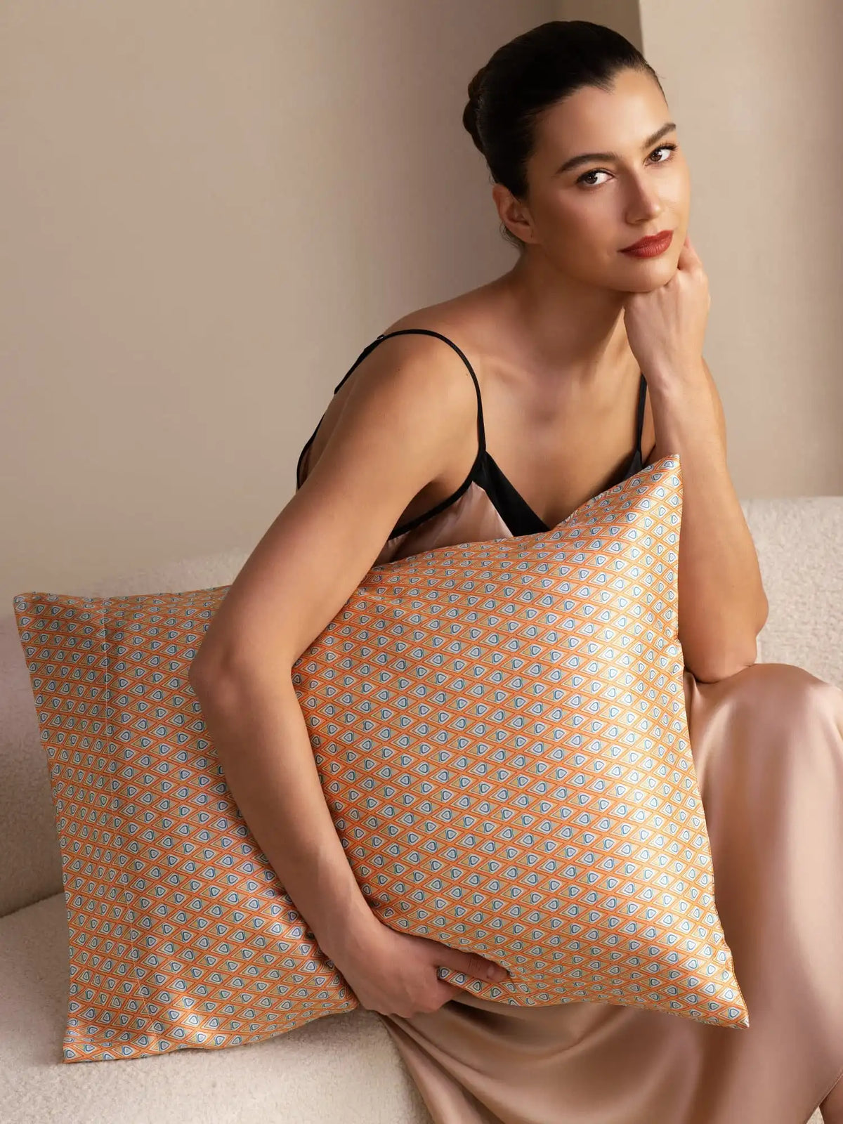 19 Momme Artistic Printed 100% Mulberry Silk Pillowcase – Envelope Closure