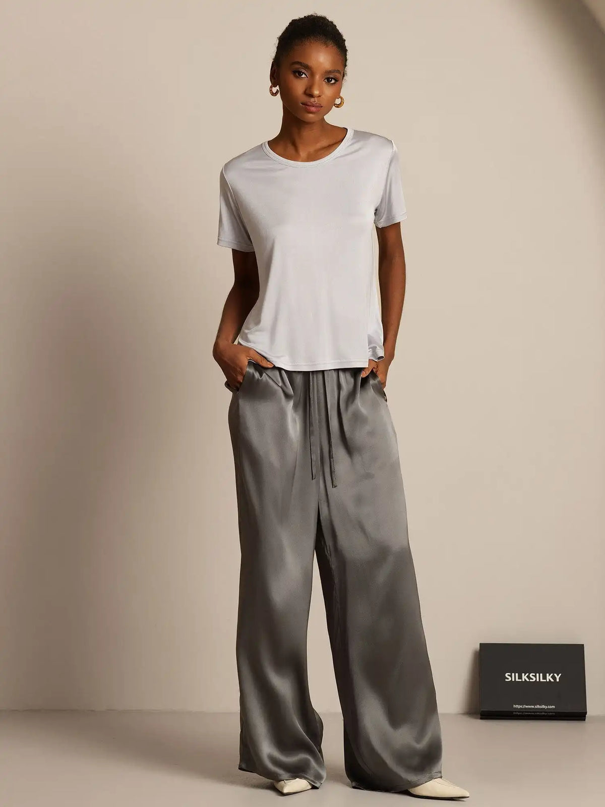 Clearance - Silk Jersey Short Sleeve Round Neck Women's T-Shirt
