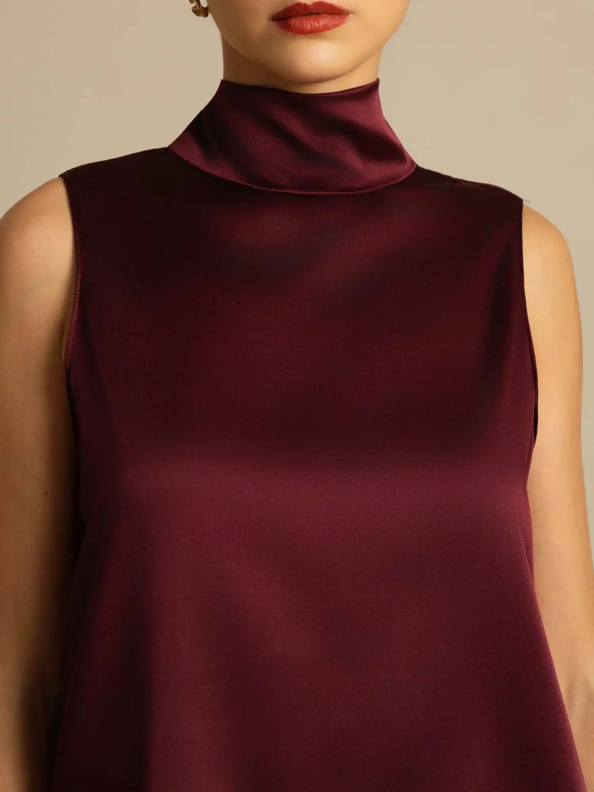 19Momme Silk Sleeveless Tie Neck Blouse
