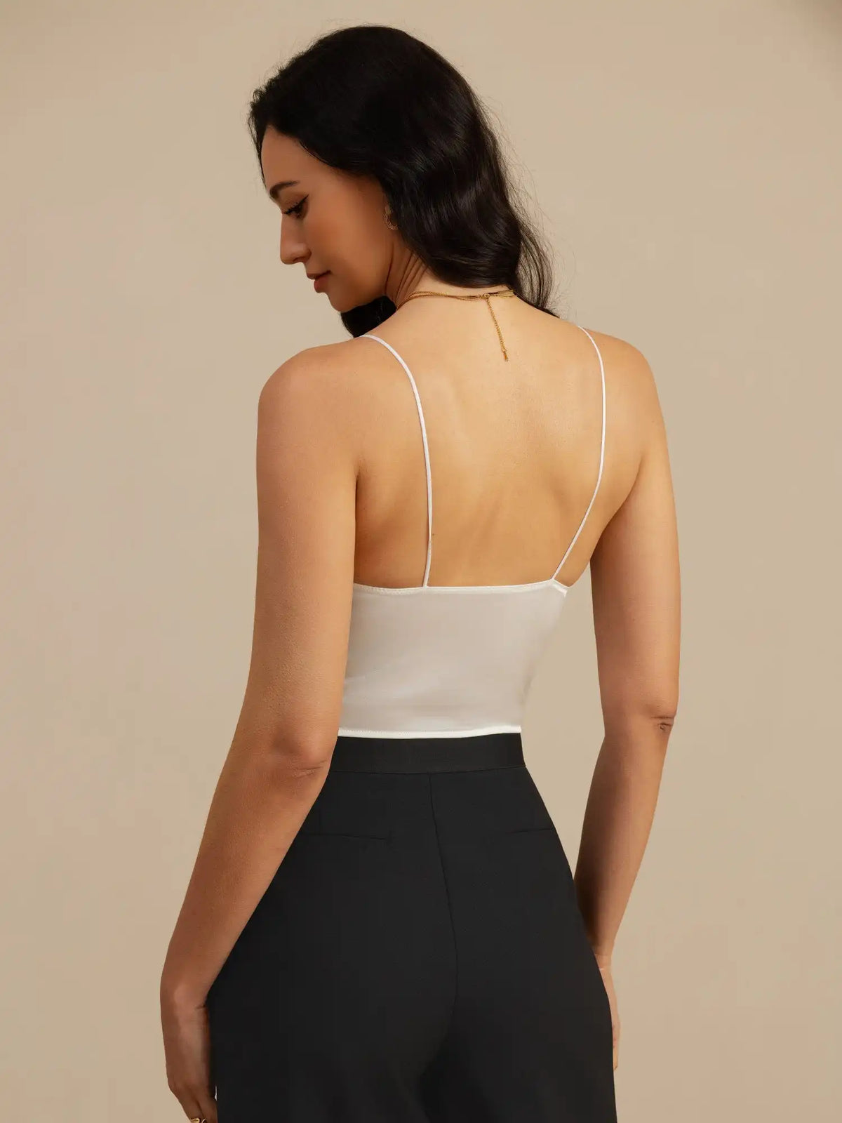 19Momme Silk Crop Top Spaghetti Strap V Neck Camisoles with Built-in Bra