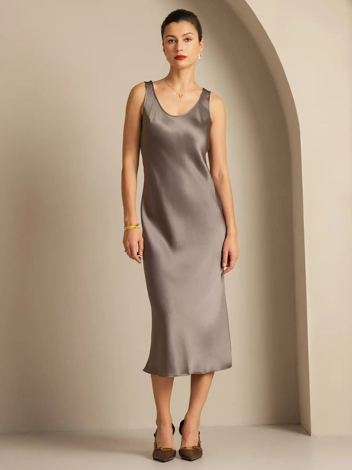 100% Mulberry Silk Sleeveless U Neck Midi Long Dress