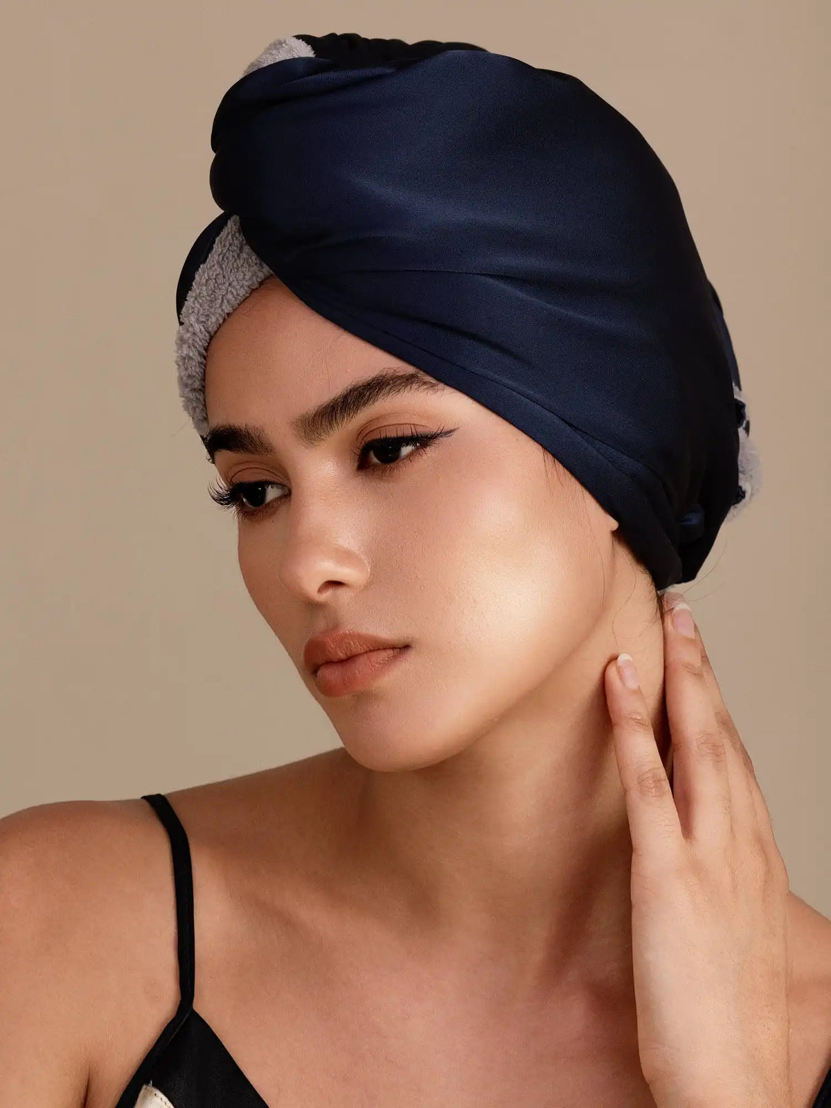 100% Mulberry Silk Double-Sided Hair Towel Wrap – Quick Dry, Frizz Free & Gentle on Hair