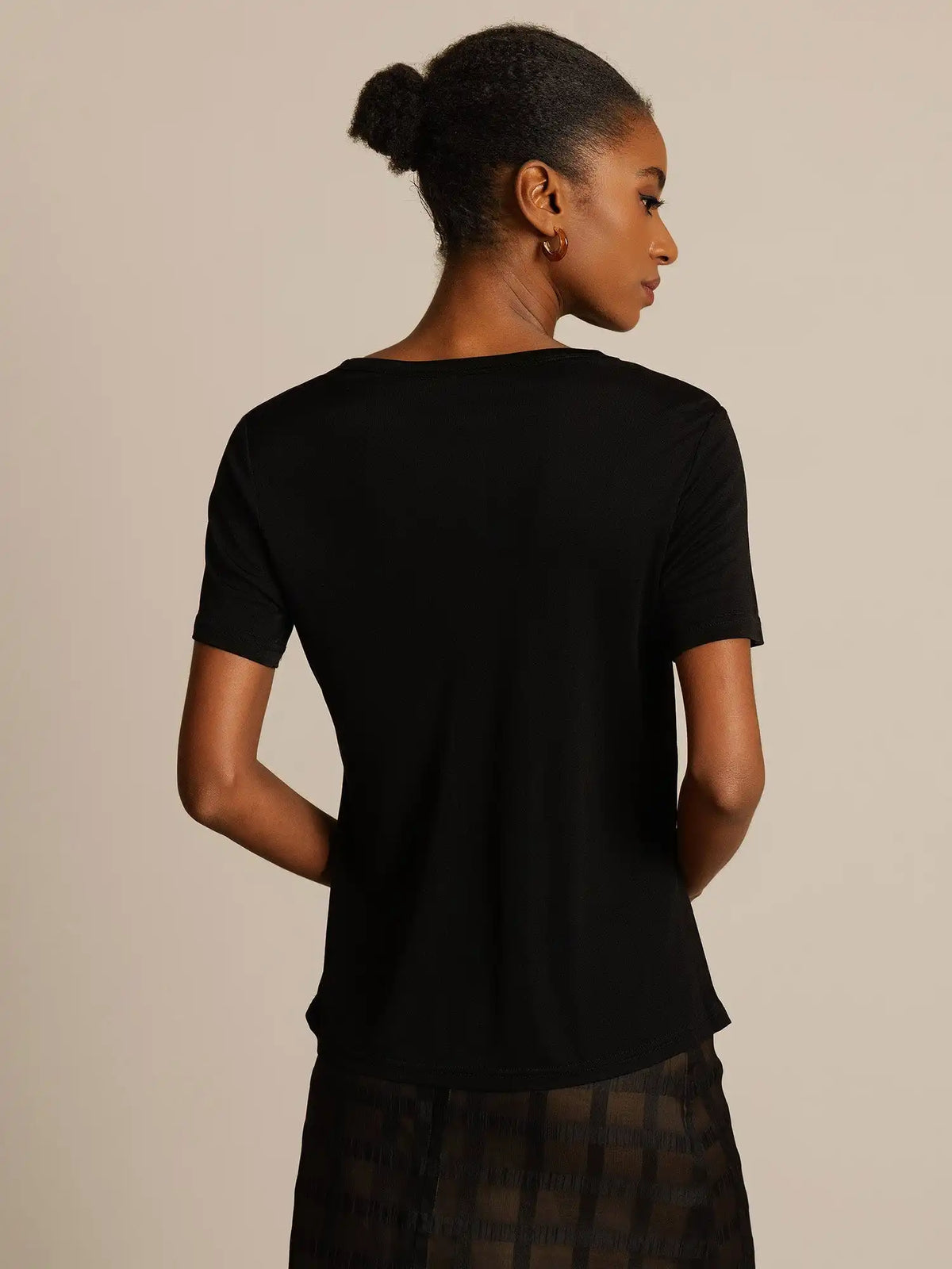 Women's 100% Mulberry Silk Short Sleeve Round Neck Basic T-Shirt