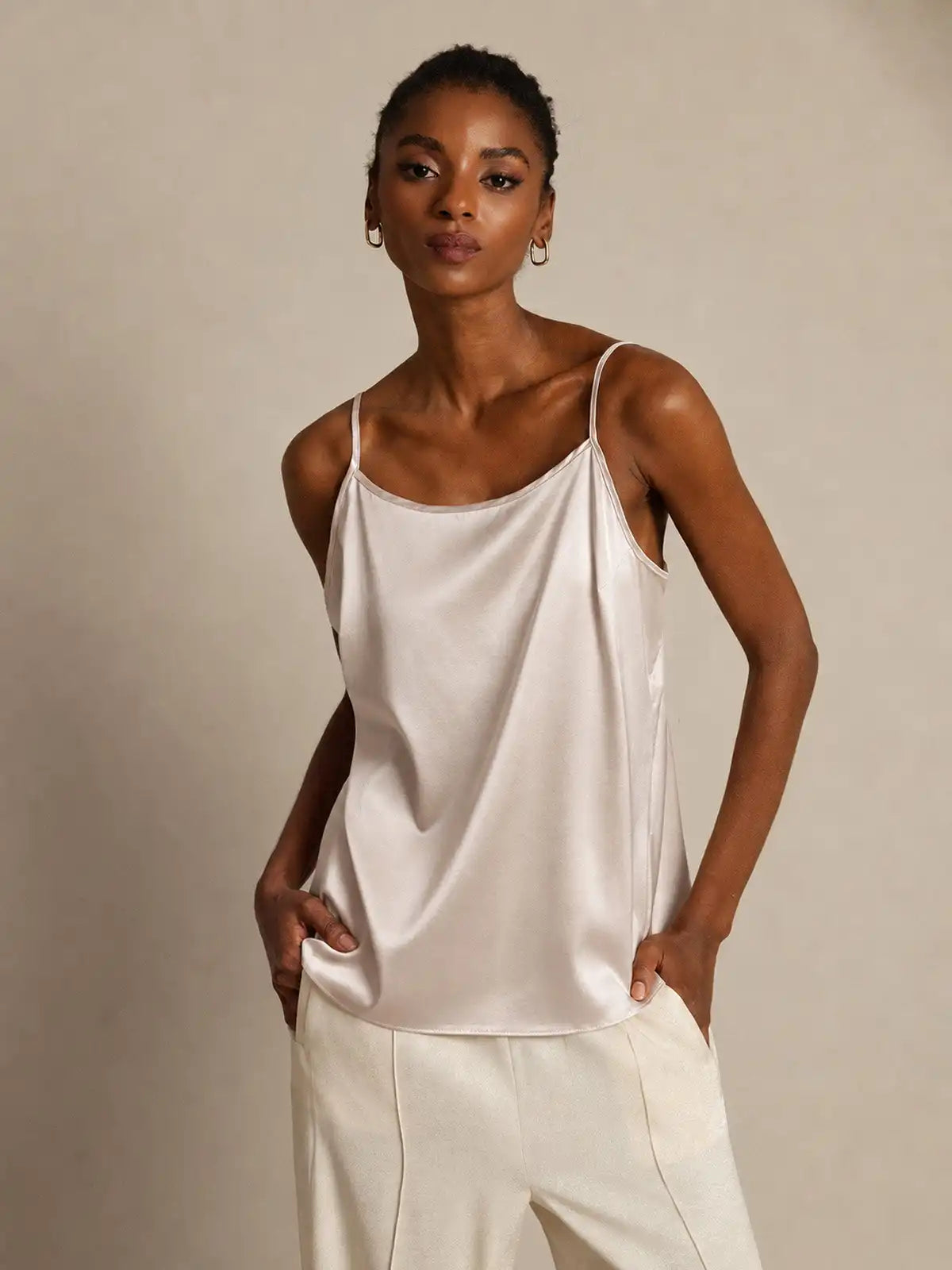19Momme Silk Spaghetti Strap Round Neck Camisoles