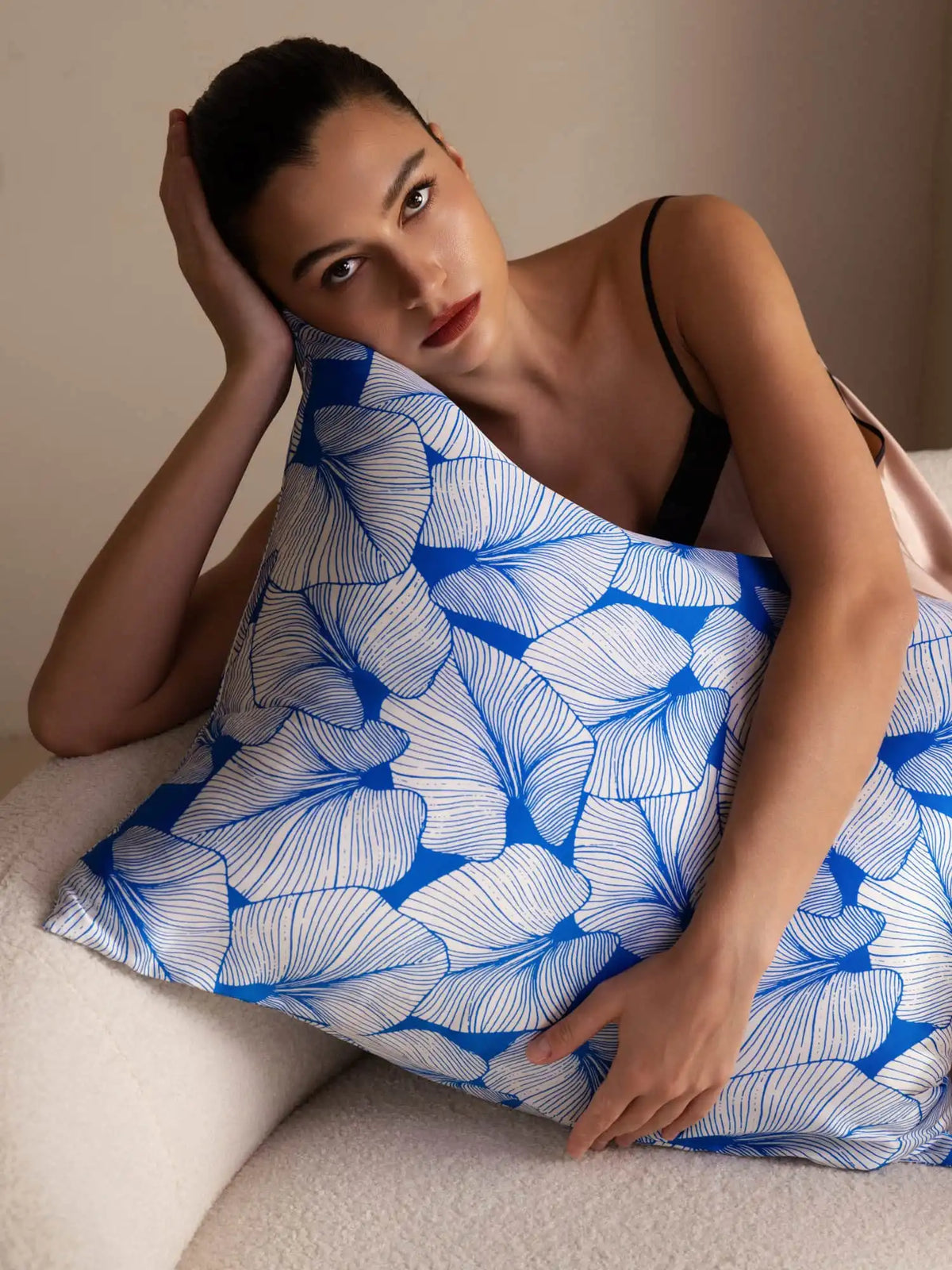 19 Momme Artistic Printed 100% Mulberry Silk Pillowcase – Envelope Closure
