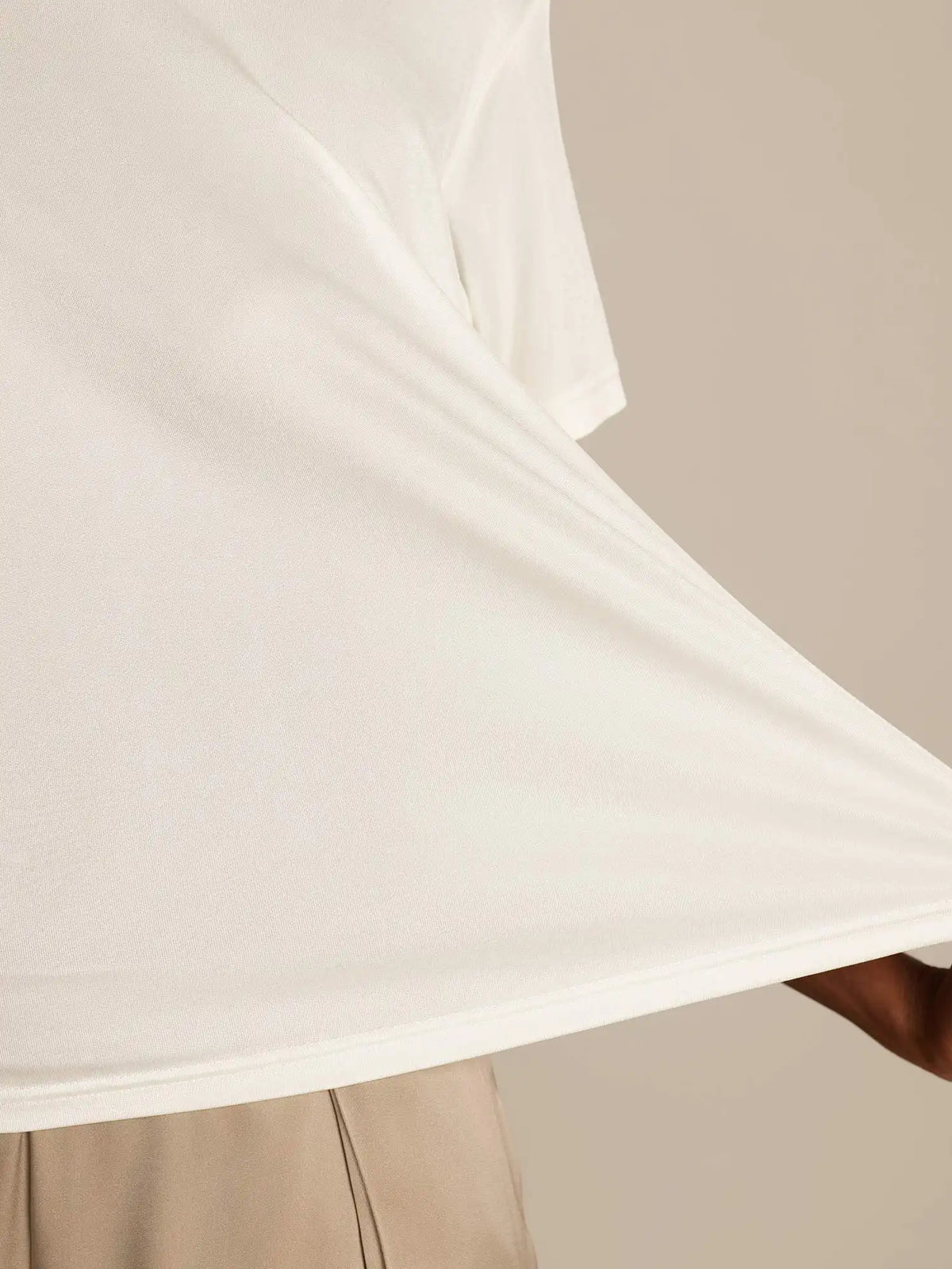Women's 100% Mulberry Silk Short Sleeve Round Neck Basic T-Shirt