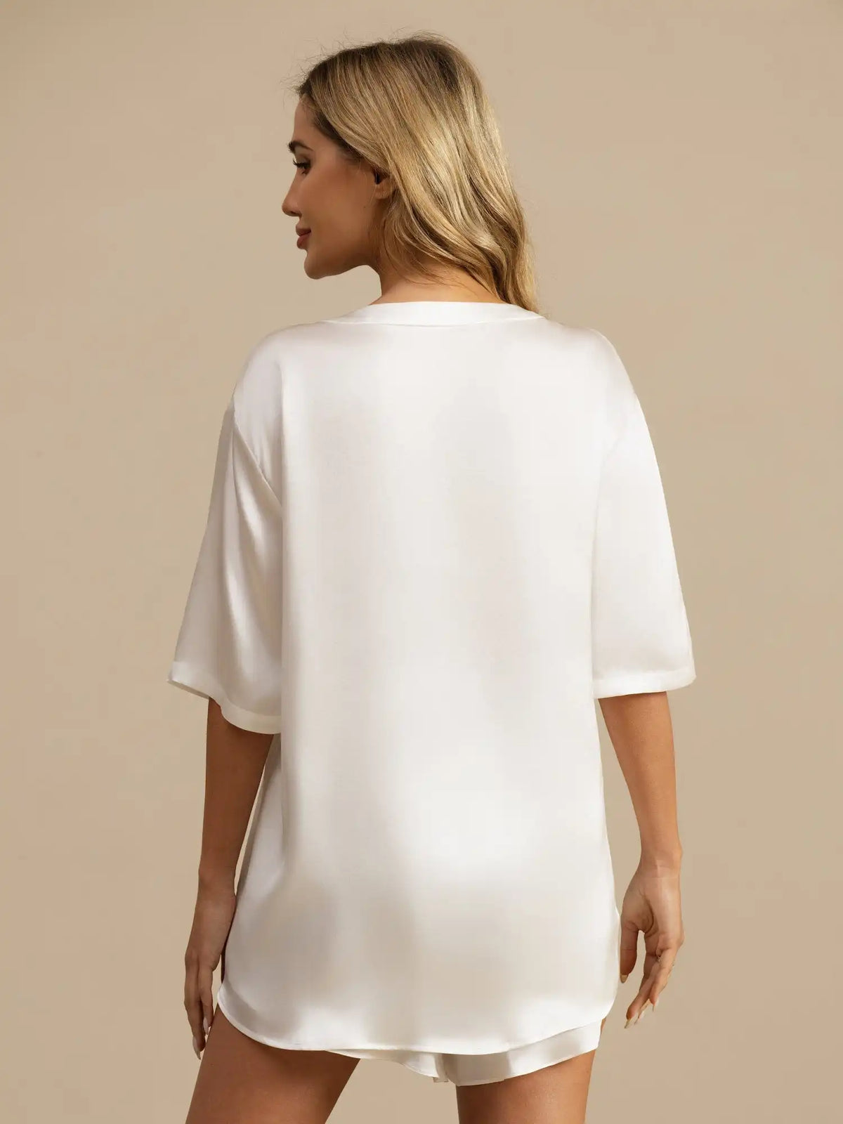100% Mulberry Silk Short Sleeve Round Neck Womens Sleep Tee (Shorts Not Included)