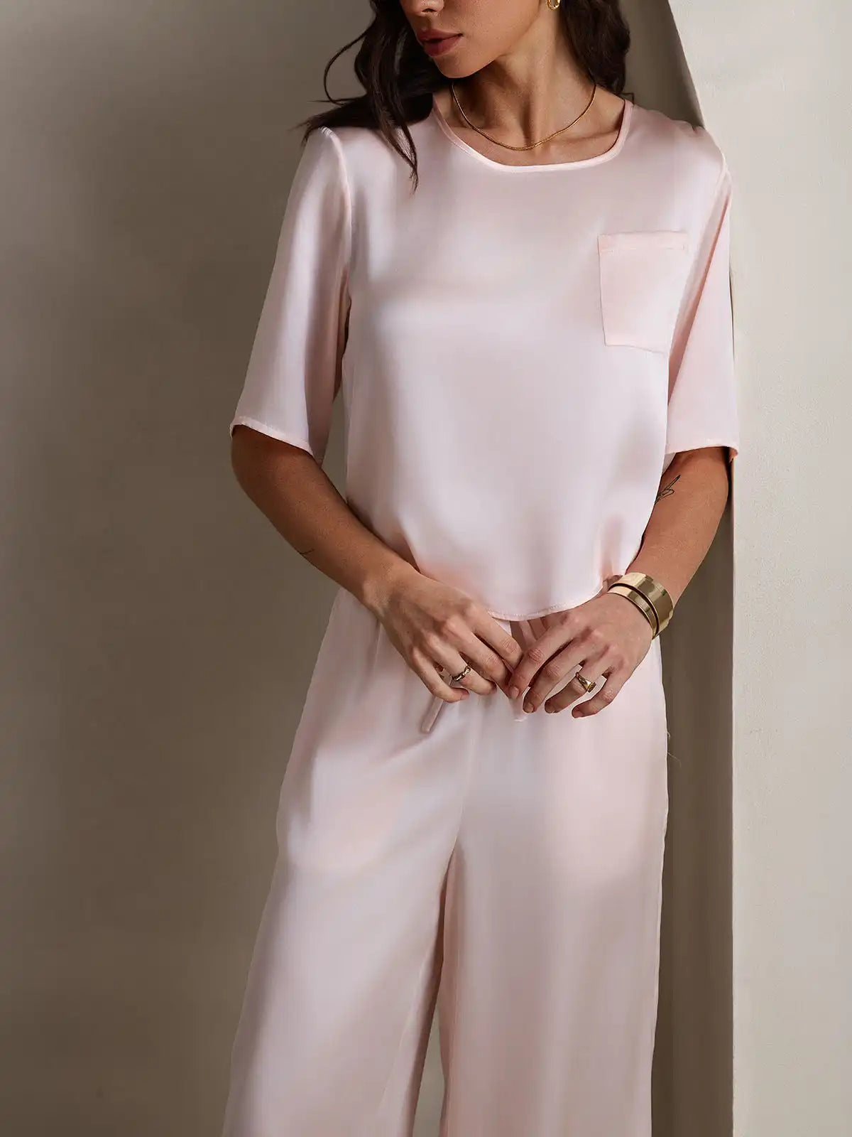 Women's 100% Mulberry Silk Half Sleeve Round Neck Pajamas Set
