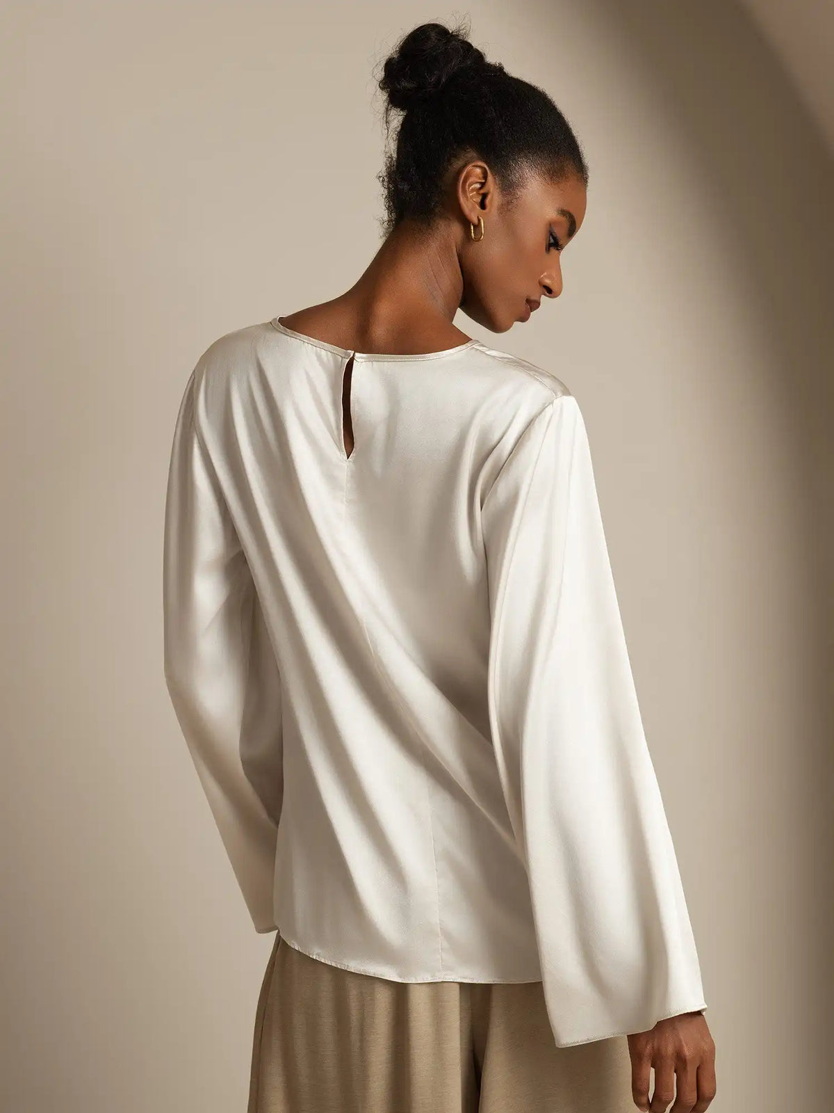 19Momme Silk Bell Sleeve Boat Neck Women's Top
