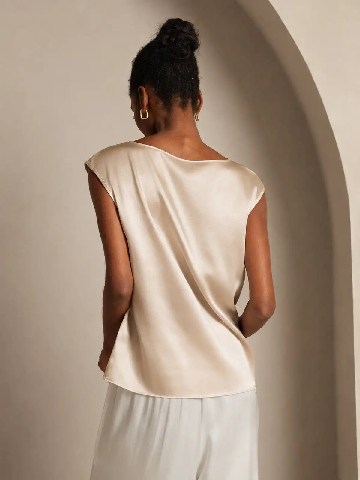 19Momme Women's Silk Cap Sleeve Round Neck Top