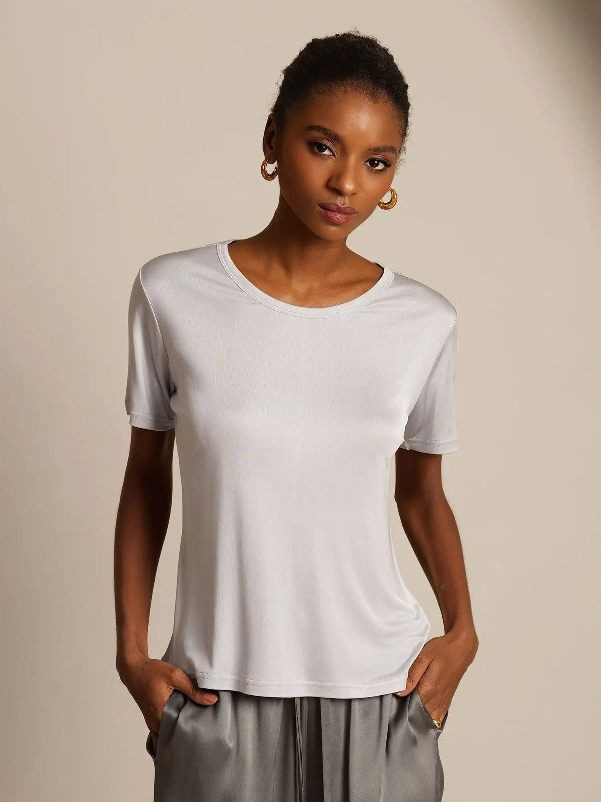 Women's 100% Mulberry Silk Short Sleeve Round Neck Basic T-Shirt
