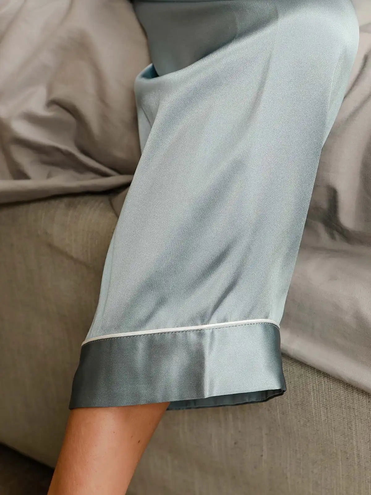 Women's 100% Mulberry Silk Long Sleeve Button Up Pajamas Set