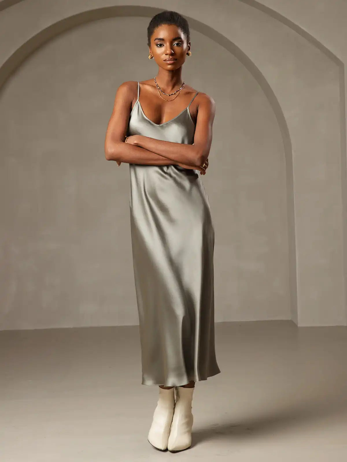 100% Mulberry Silk Spaghetti Strap V-neck Midi Nightgown