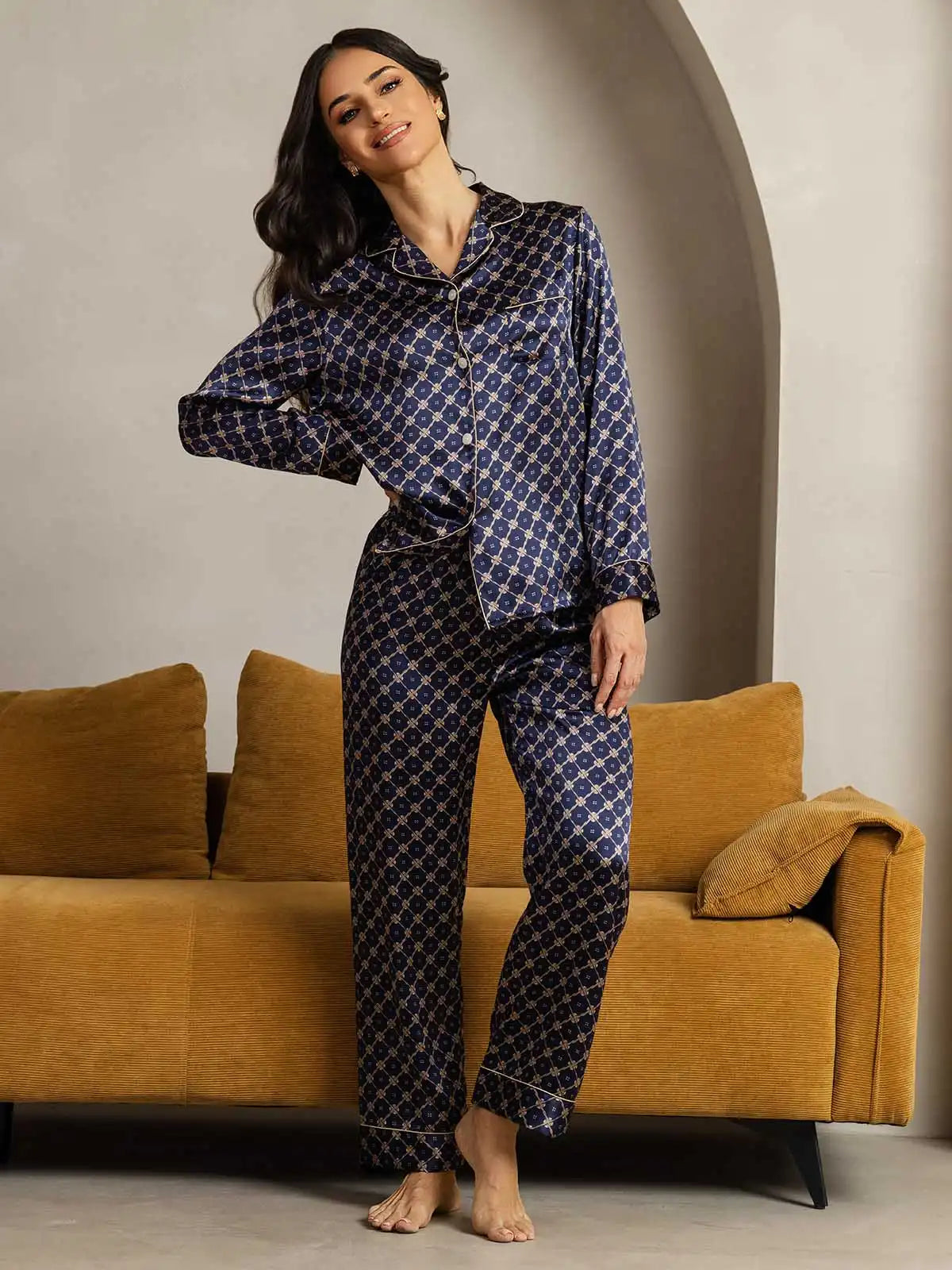 100% Mulberry Silk Chain Print Long Sleeve Lapel Collar Women's Pajamas Set