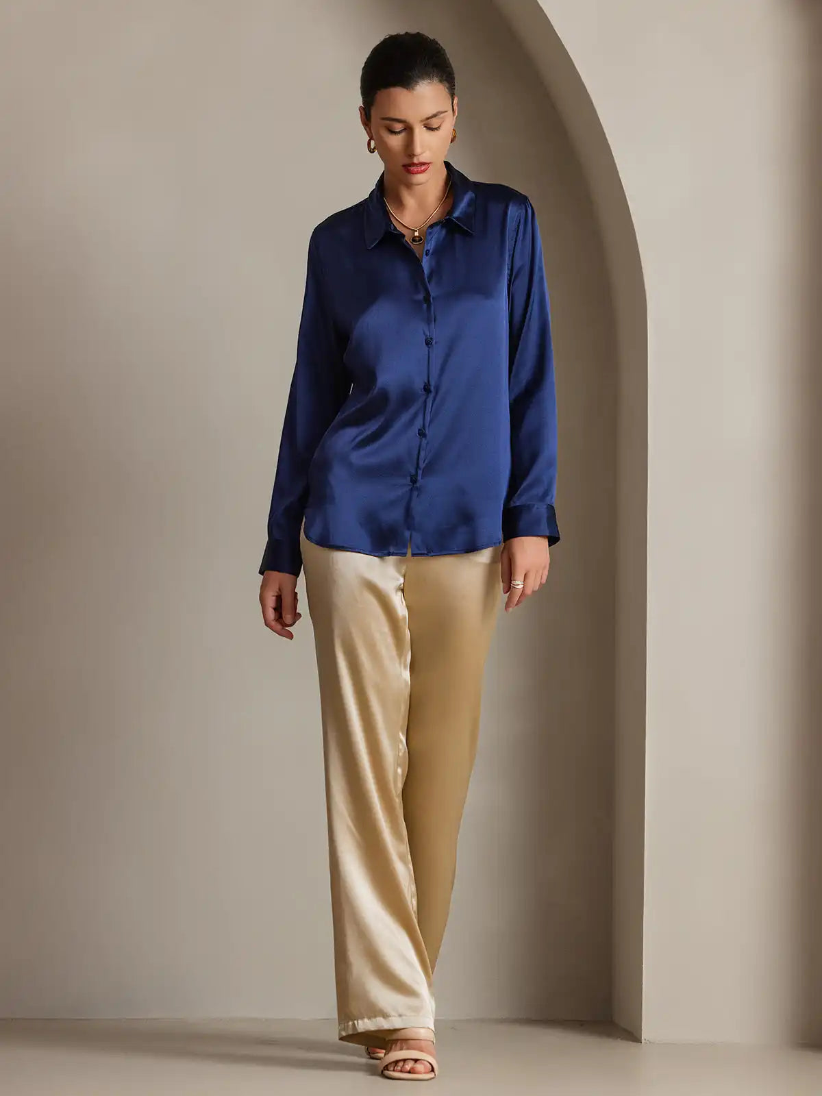 Women’s 19 Momme Silk Long Sleeves Button-Up Shirt