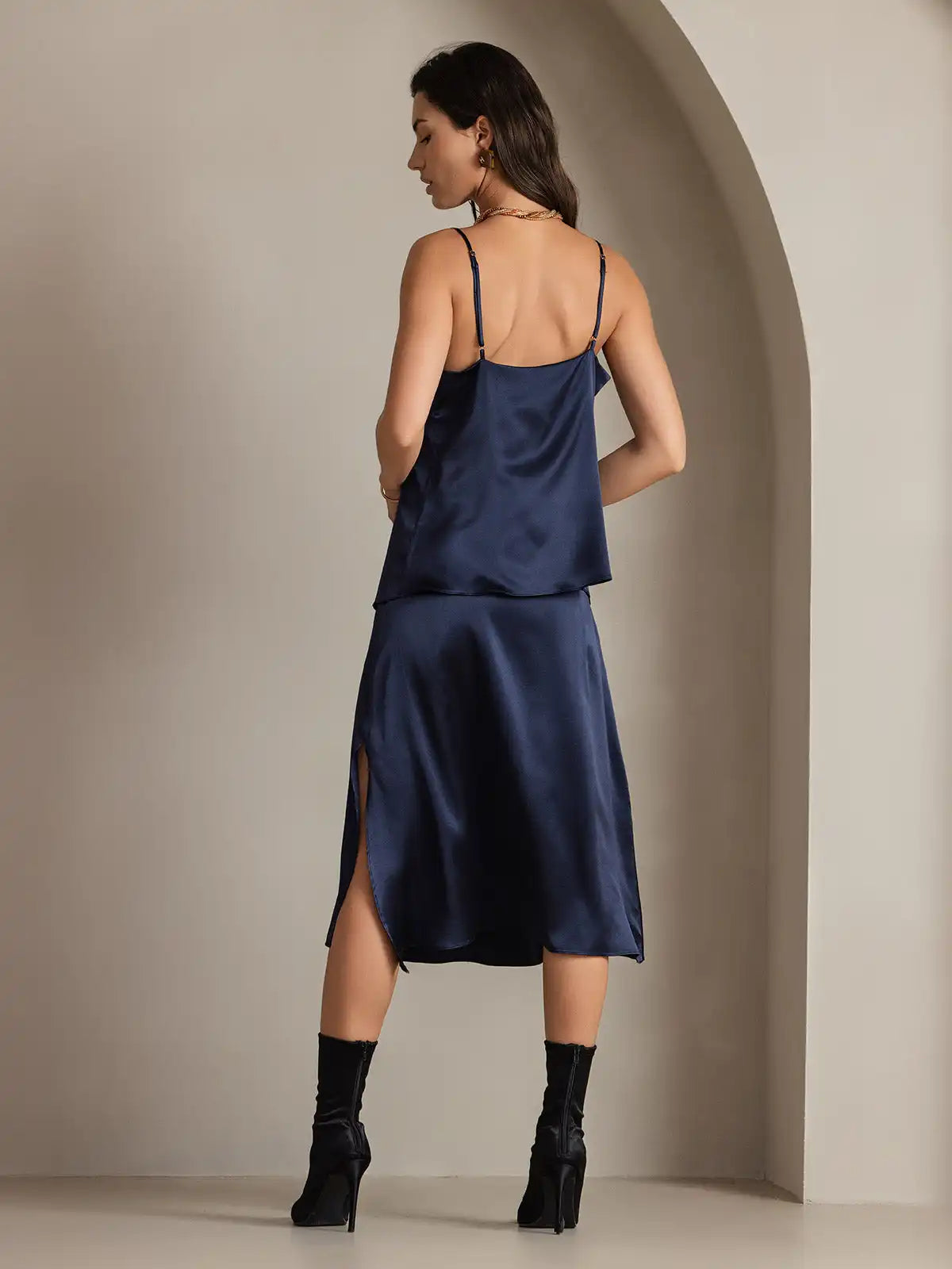 Clearance - 19Momme Silk A Line Long Slit Skirt with Zipper Design