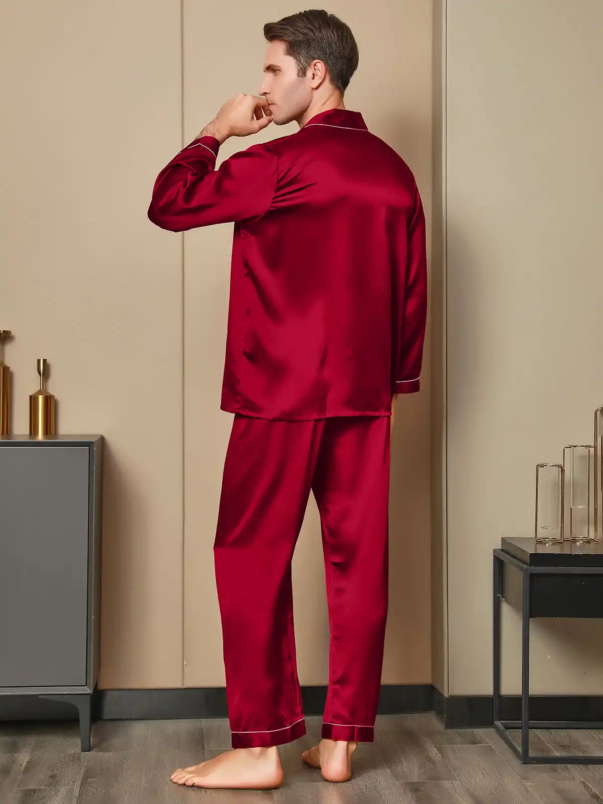 100% Mulberry Silk Long Sleeve Notch Collar Men's Pajamas Set with Button Up Design
