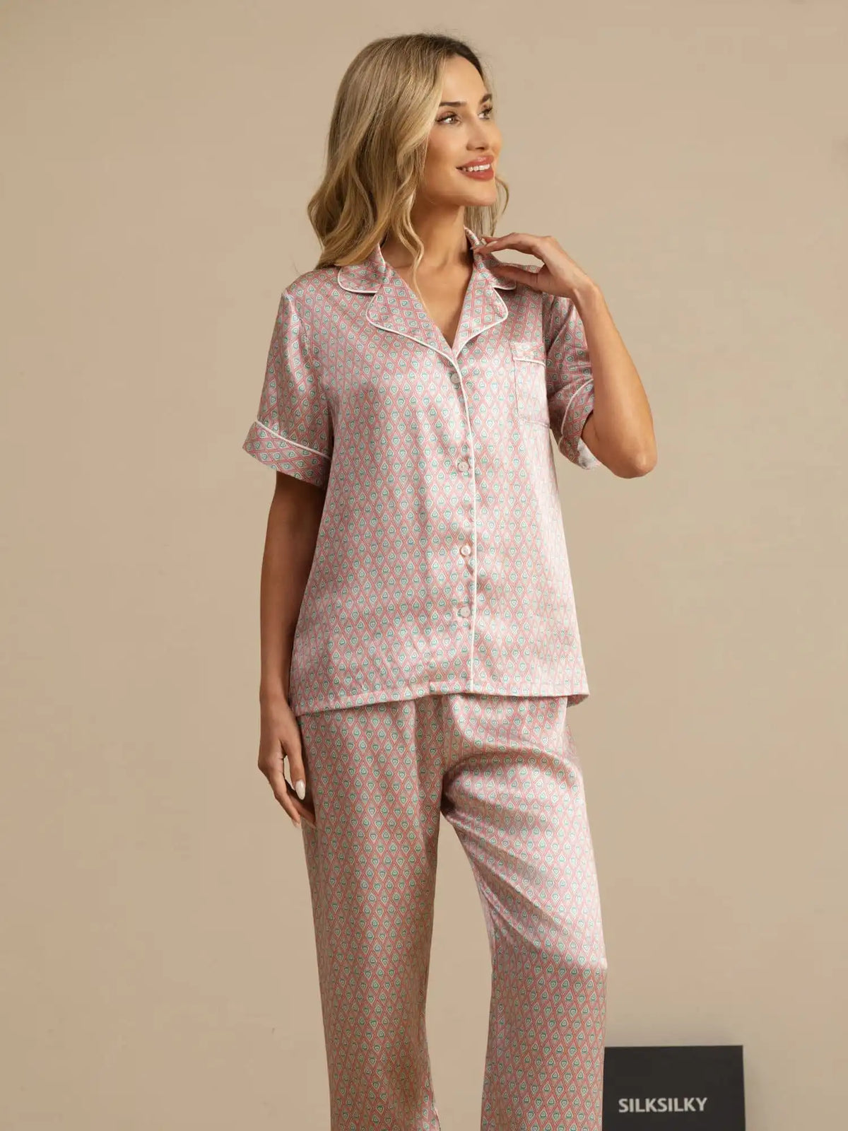 Clearance - 100% Mulberry Silk Geometric Print Short Sleeve Notch Collar Women's Pajamas Set With Pants