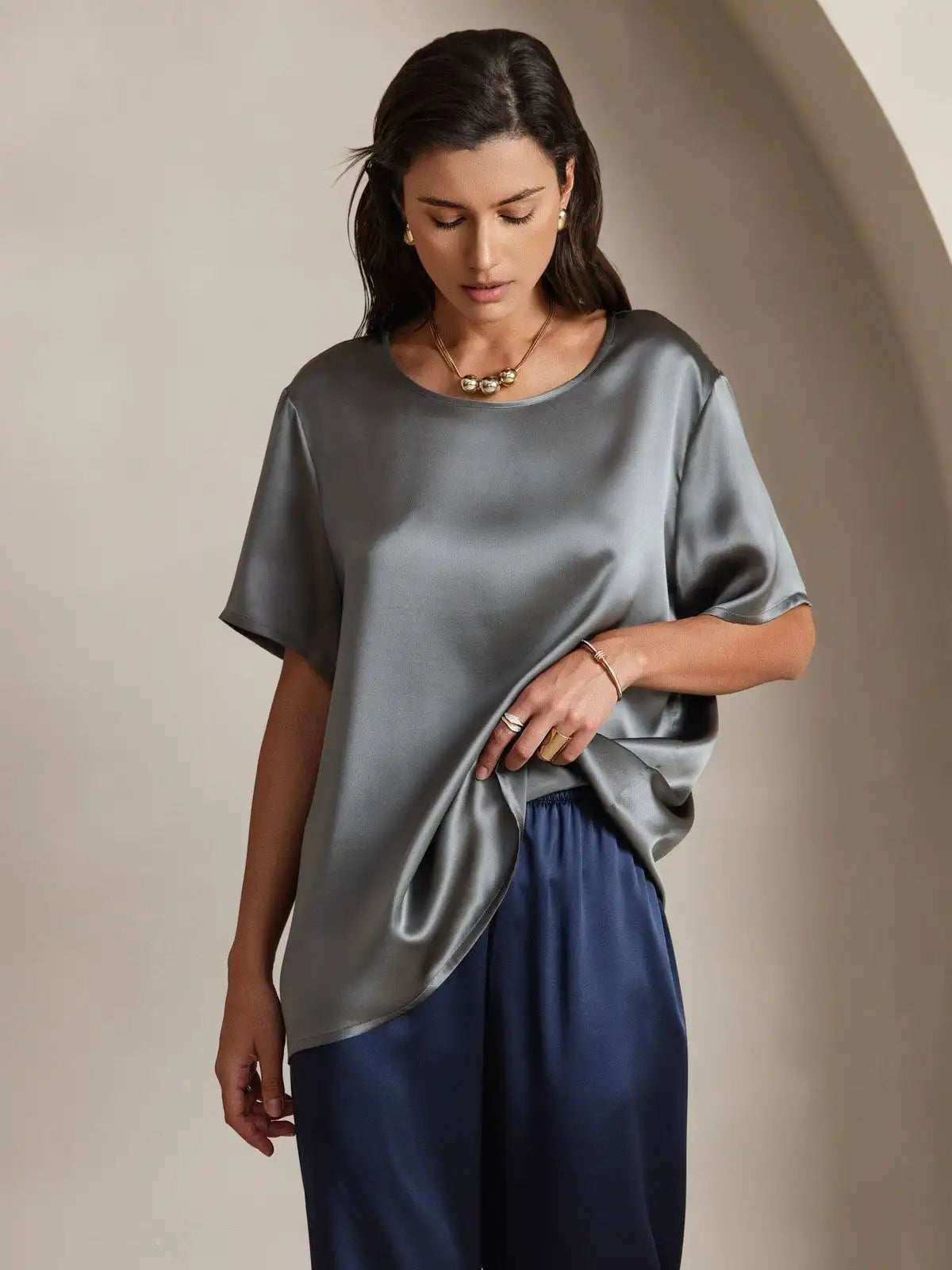 Clearance - Women's Pure Silk Short Sleeve Round Neck T-Shirt