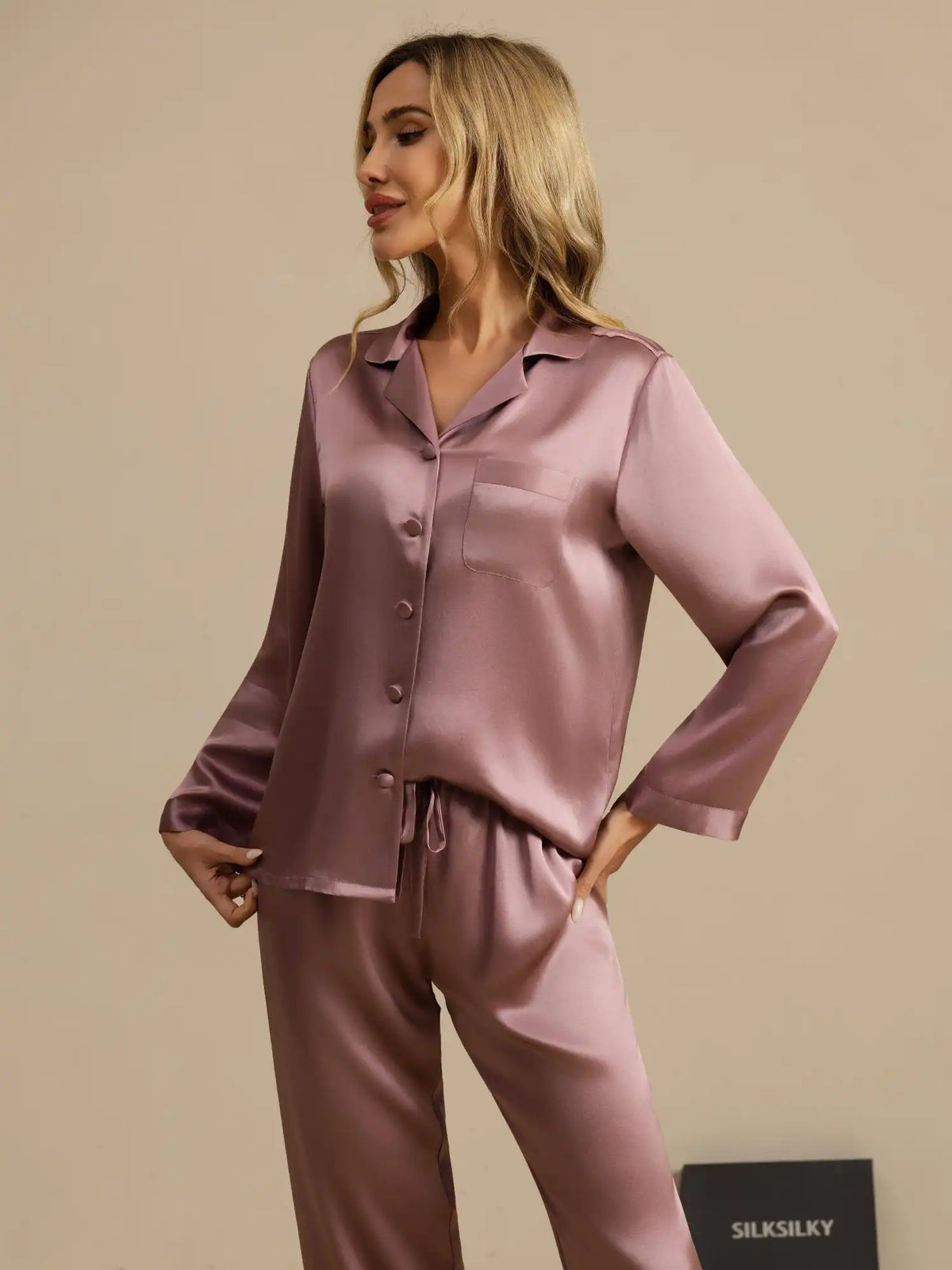 100% Mulberry Silk Women's Long Sleeve Pajamas Set