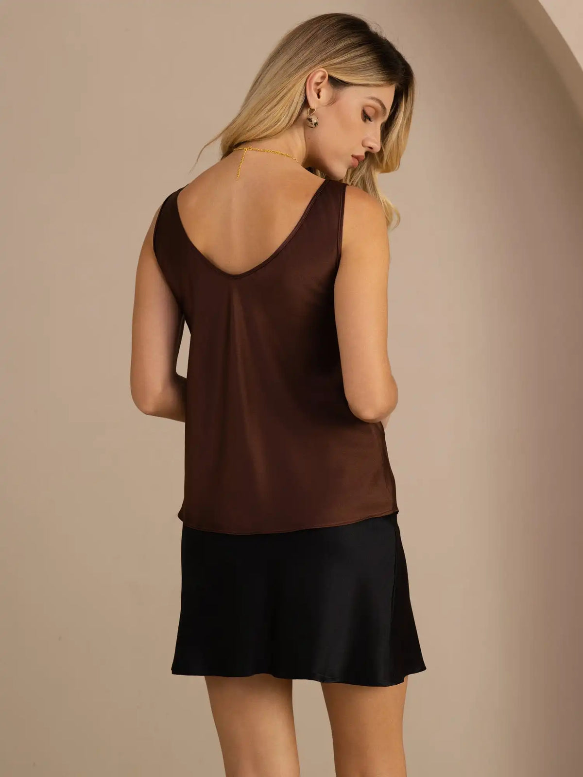 19Momme Silk Sleeveless V Neck Women's Tank Top with V Back Design