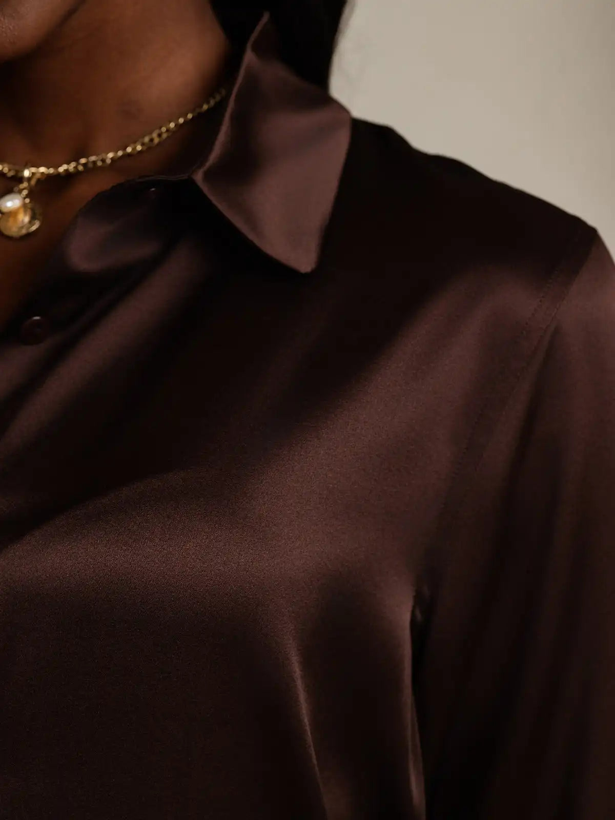 Women’s 19 Momme Silk Long Sleeves Button-Up Shirt