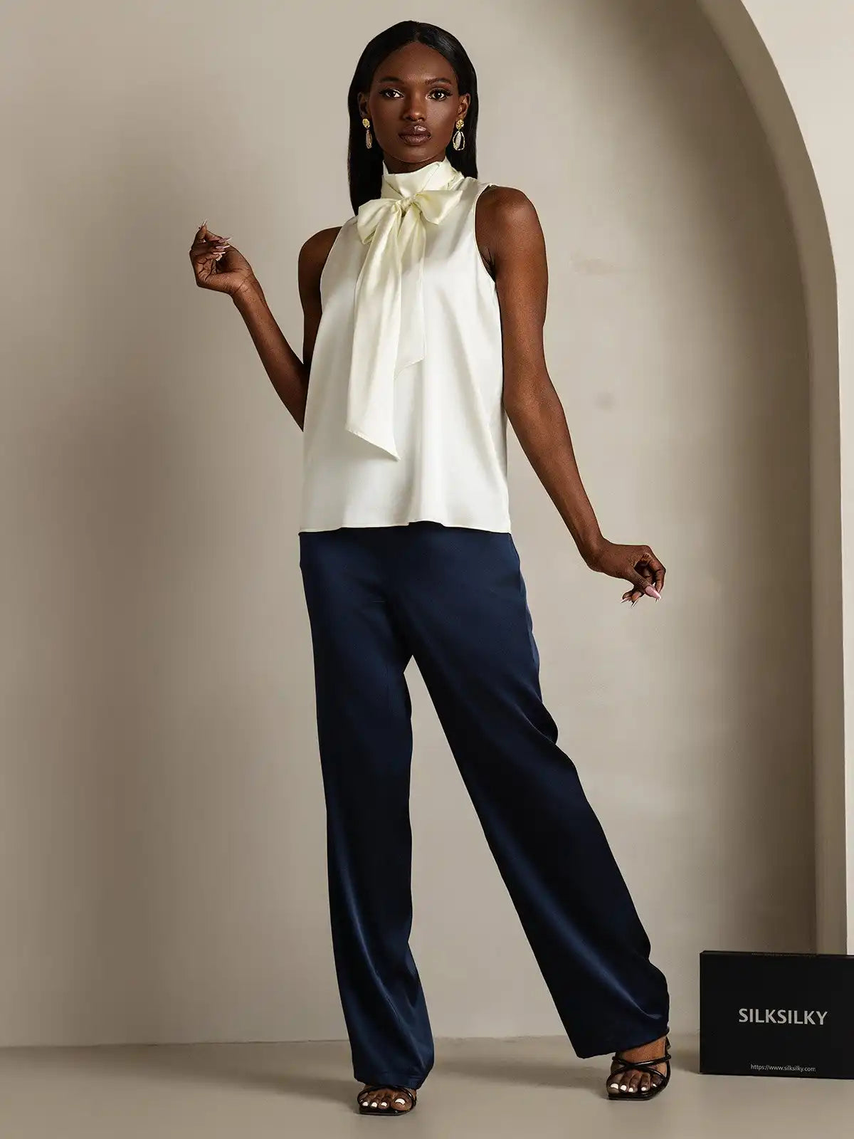 19Momme Silk Sleeveless Tie Neck Blouse