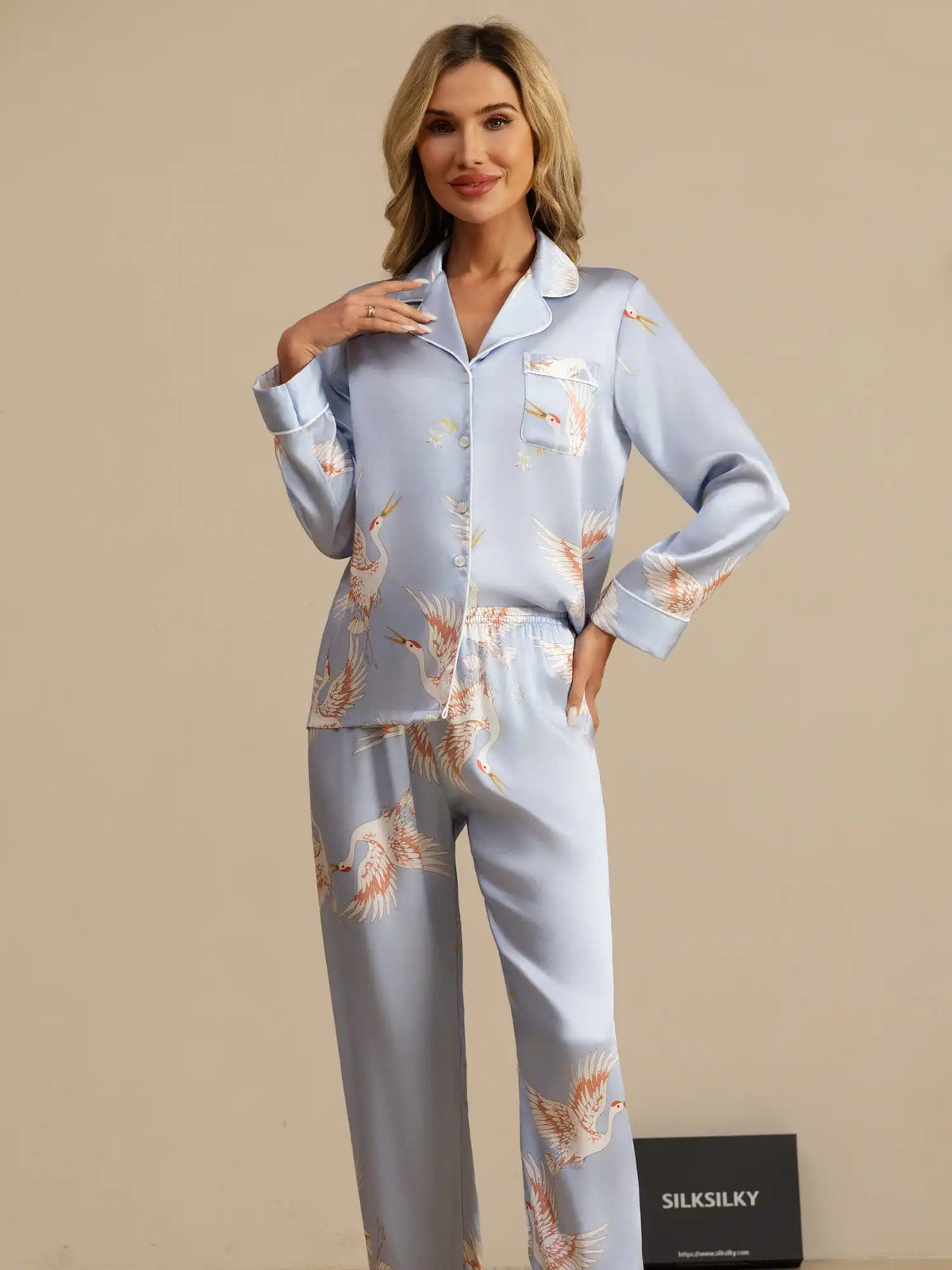 19Momme 100% Mulberry Silk Crane Print Women's Long Sleeve Notch Collar Pajamas Set