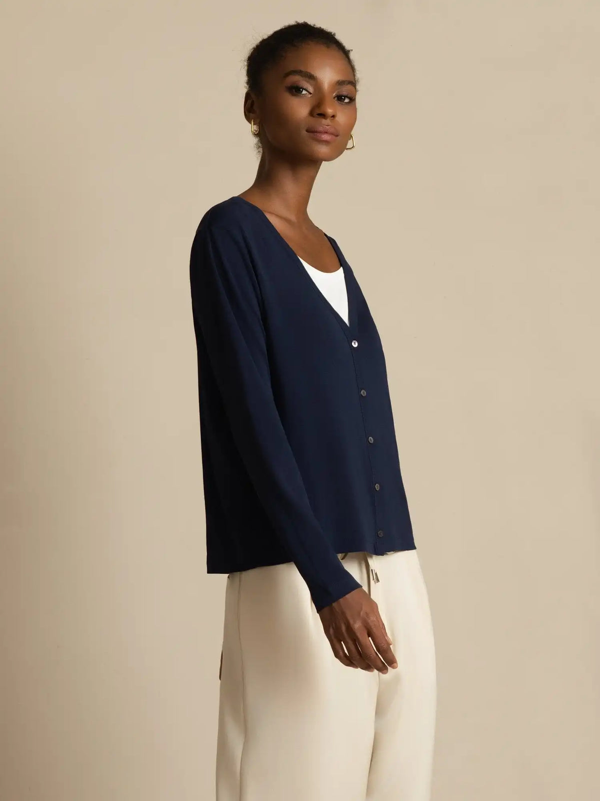 100% Mulberry Silk Women's V-Neck Long Sleeve Basic Cardigan
