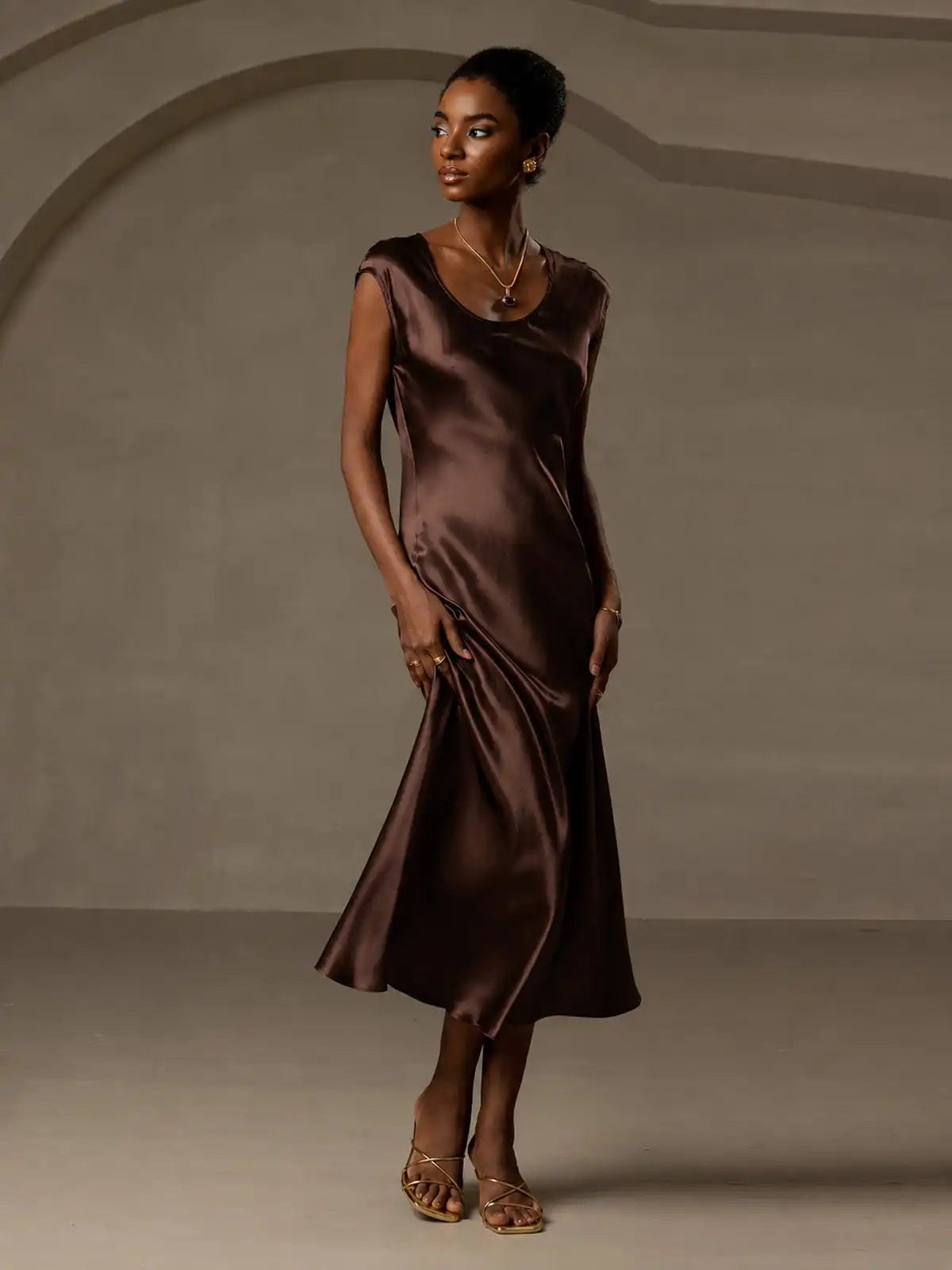 19Momme Silk Cap Sleeve Round Neck Midi Dress