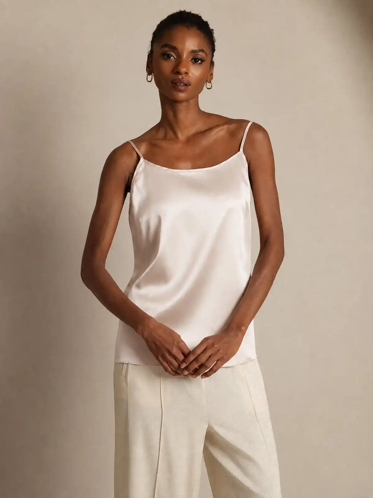 19Momme Silk Spaghetti Strap Round Neck Camisoles
