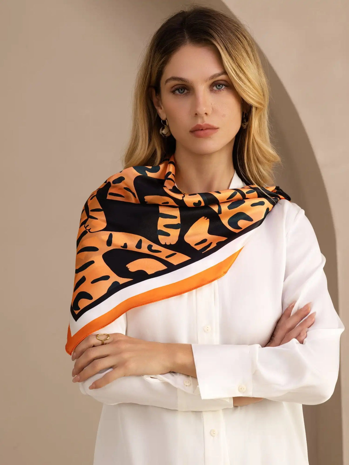 100% Mulberry Silk Tiger Pattern Scarf - Size 90x90cm