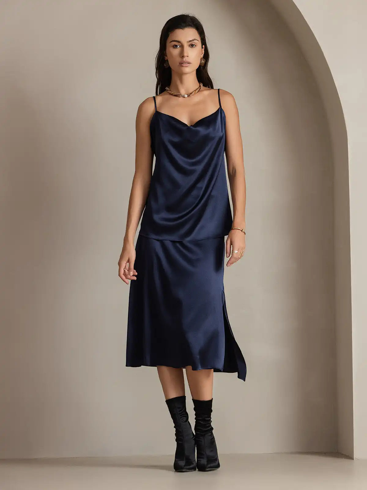 Clearance - 19Momme Silk A Line Long Slit Skirt with Zipper Design