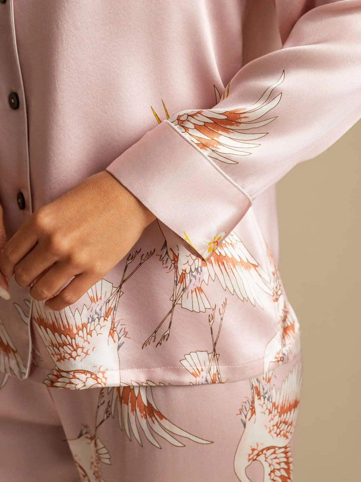 19Momme 100% Mulberry Silk Crane Print Women's Long Sleeve Notch Collar Pajamas Set