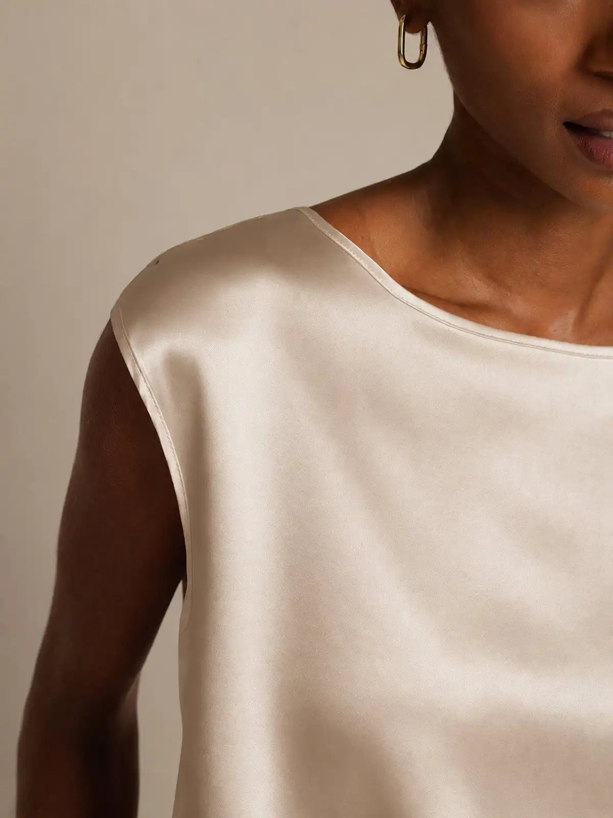 19Momme Women's Silk Cap Sleeve Round Neck Top