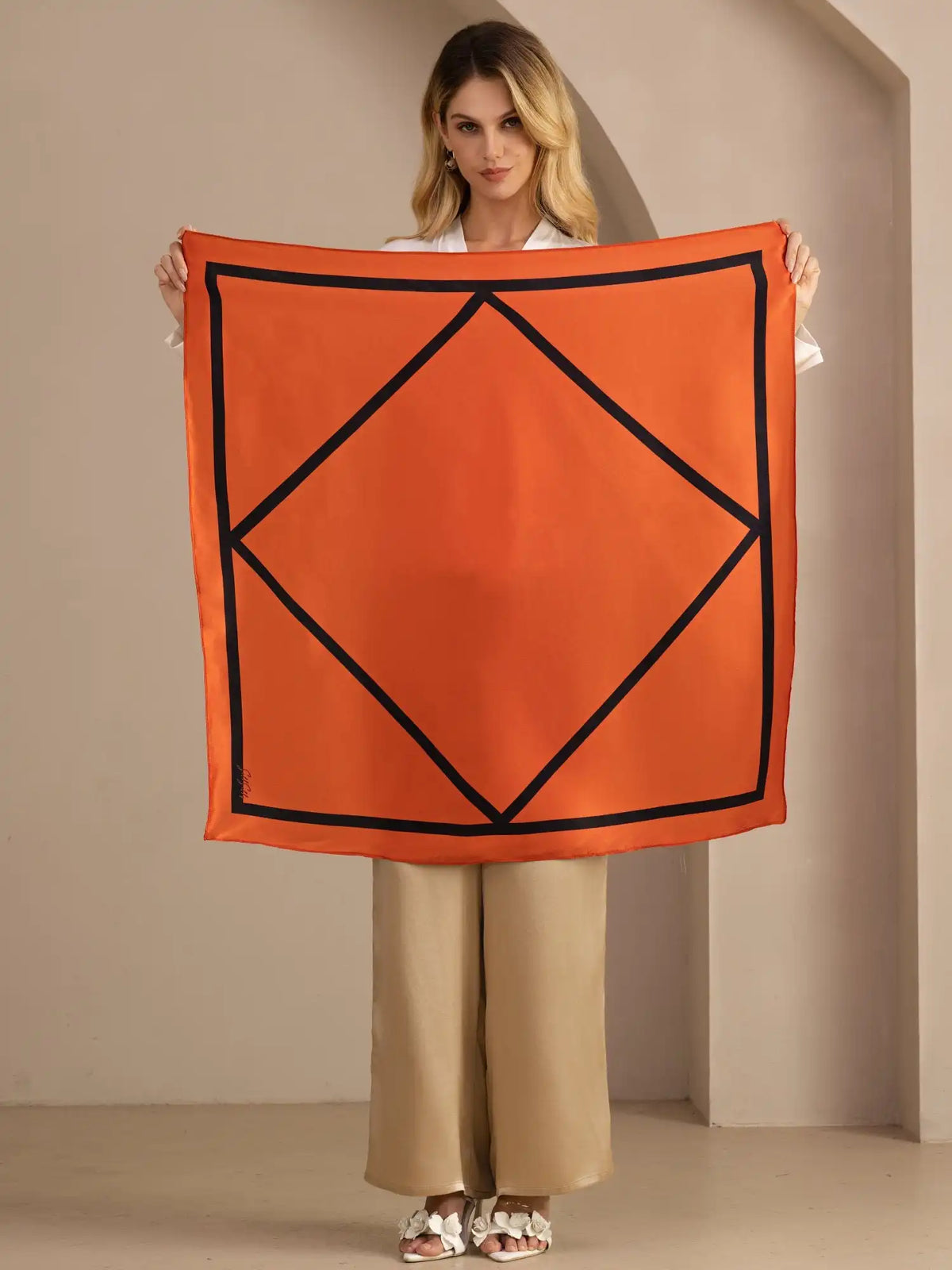100% Mulberry Silk Geometric Block Pattern Scarf - Size 90x90cm