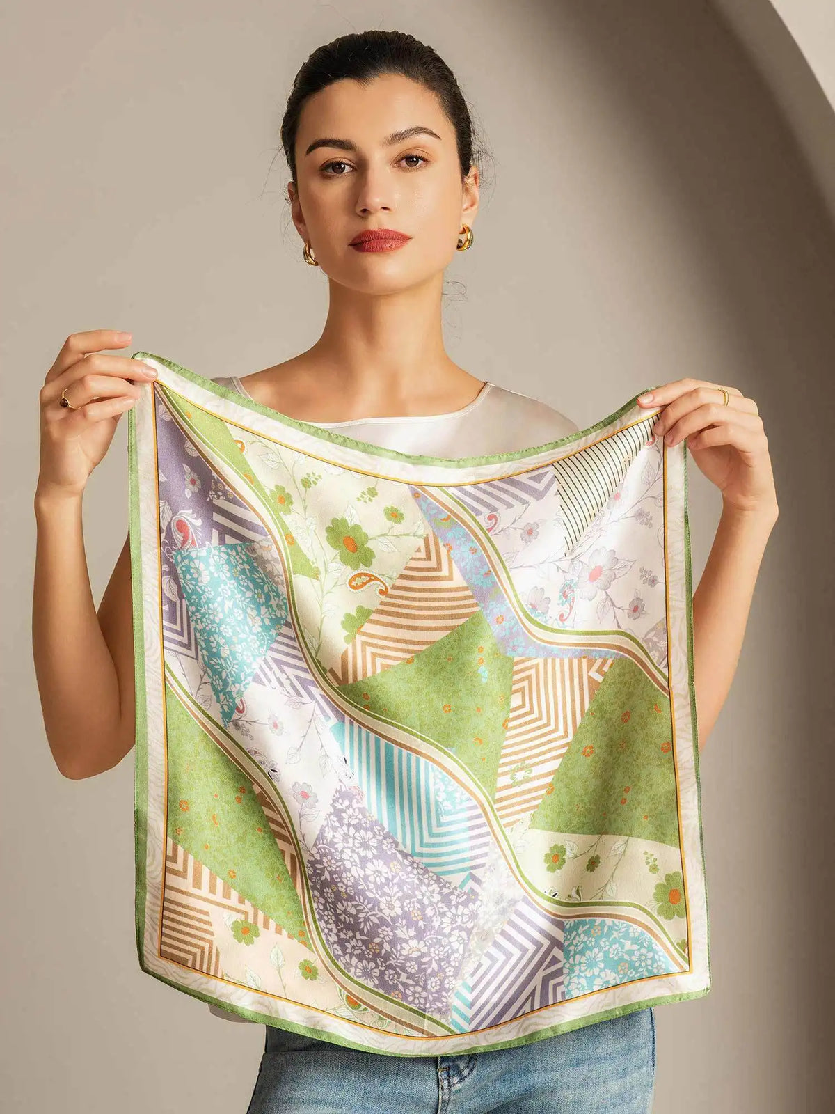 100% Mulberry Silk Pattern Stitching Square Scarf - Size 53x53cm