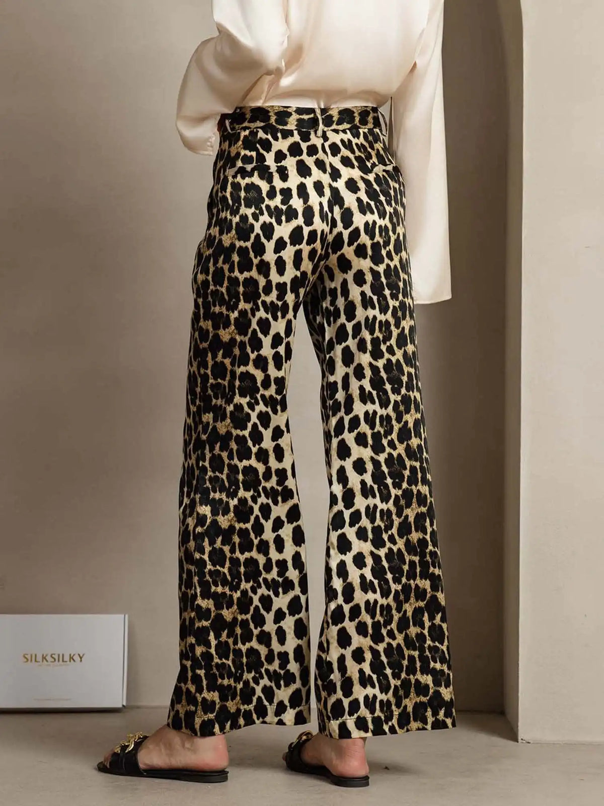 Clearance - 19Momme Silk Leopard Print Straight Leg Women's Pants With Side Pockets Design